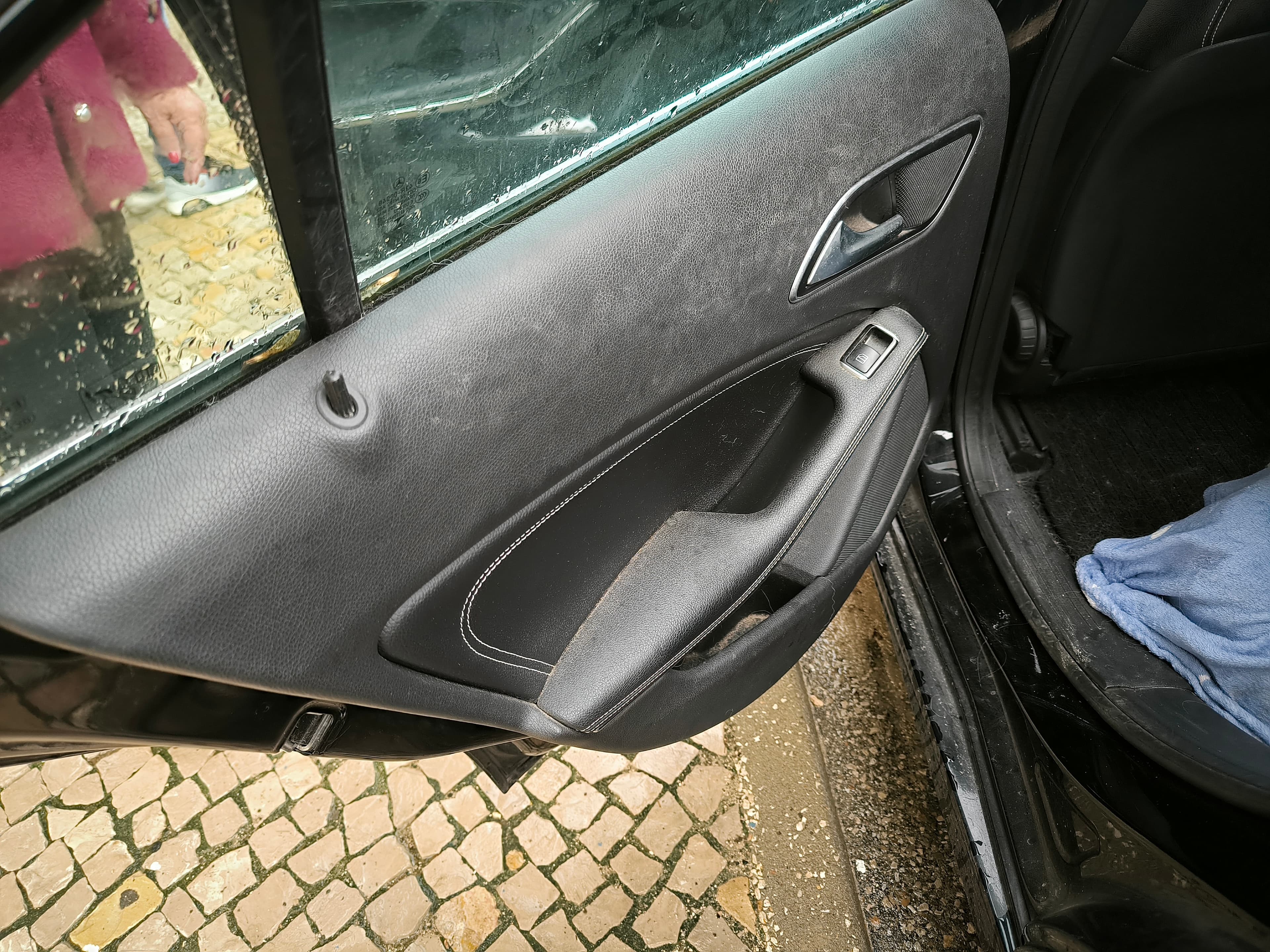 Mercedes-Benz A 180 CDI 1.5 · Ano 2015 — imagen 16