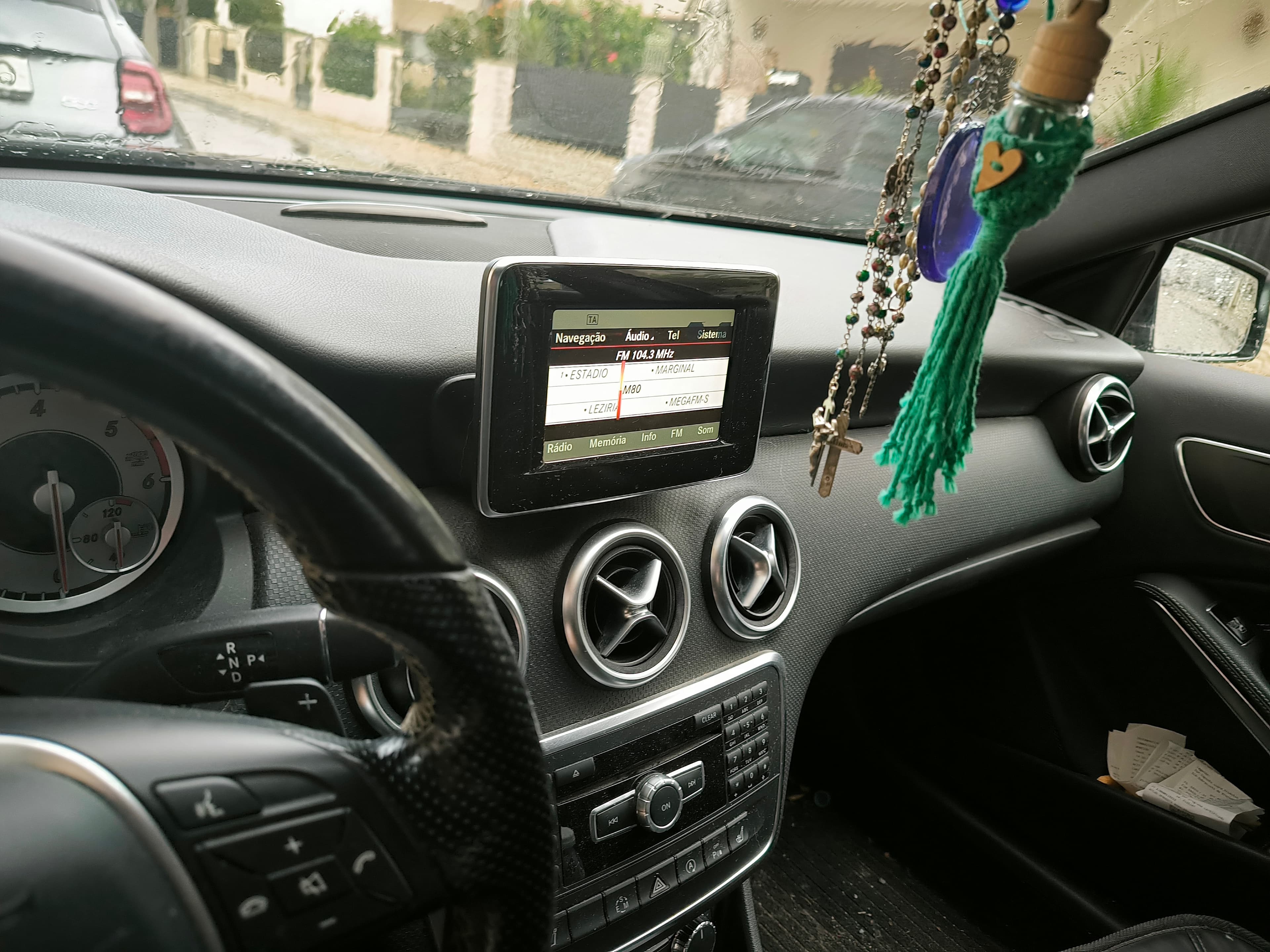 Mercedes-Benz A 180 CDI 1.5 · Ano 2015 — imagen 12