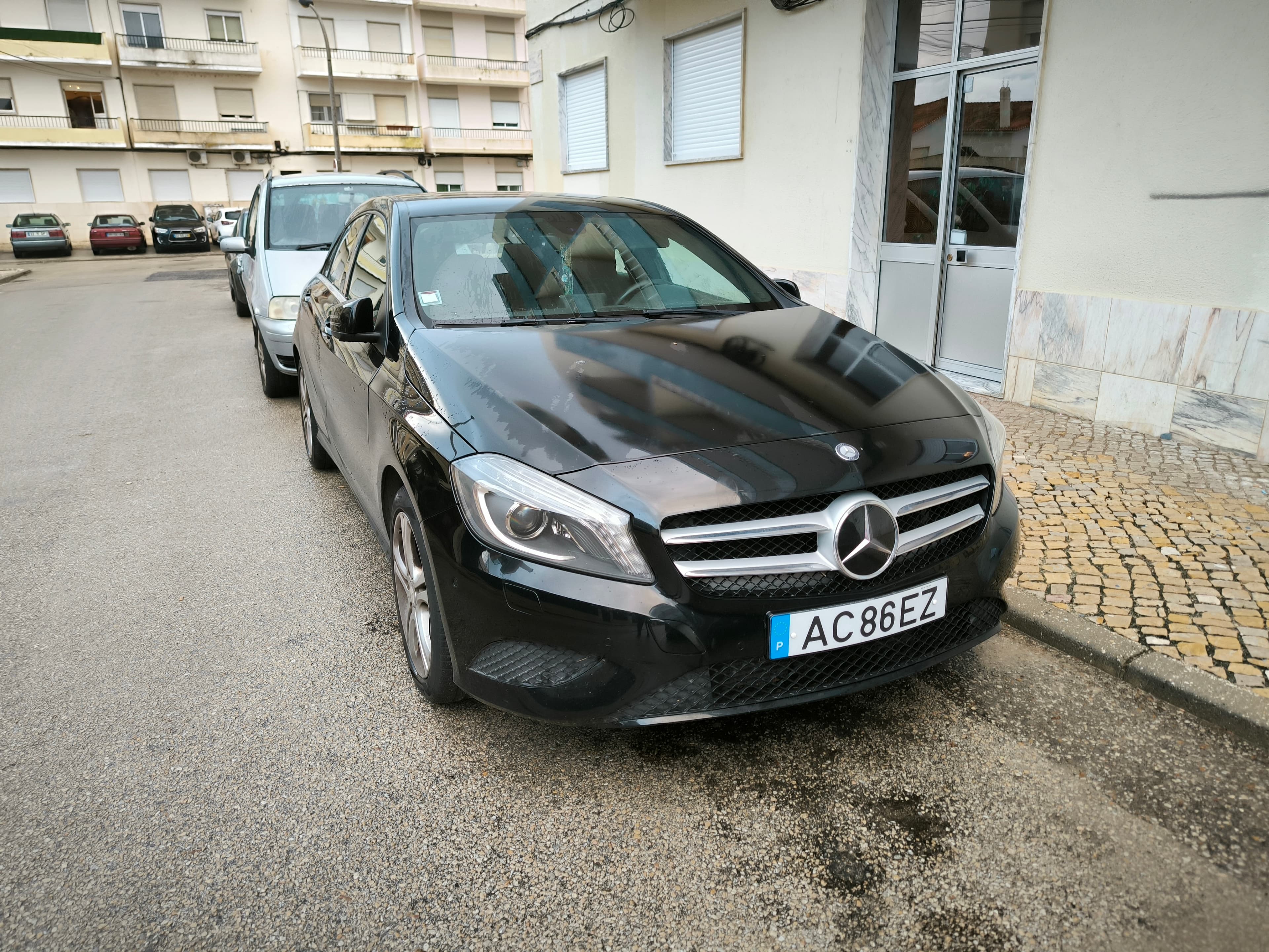 Mercedes-Benz A 180 CDI 1.5 · Ano 2015 — imagen 1