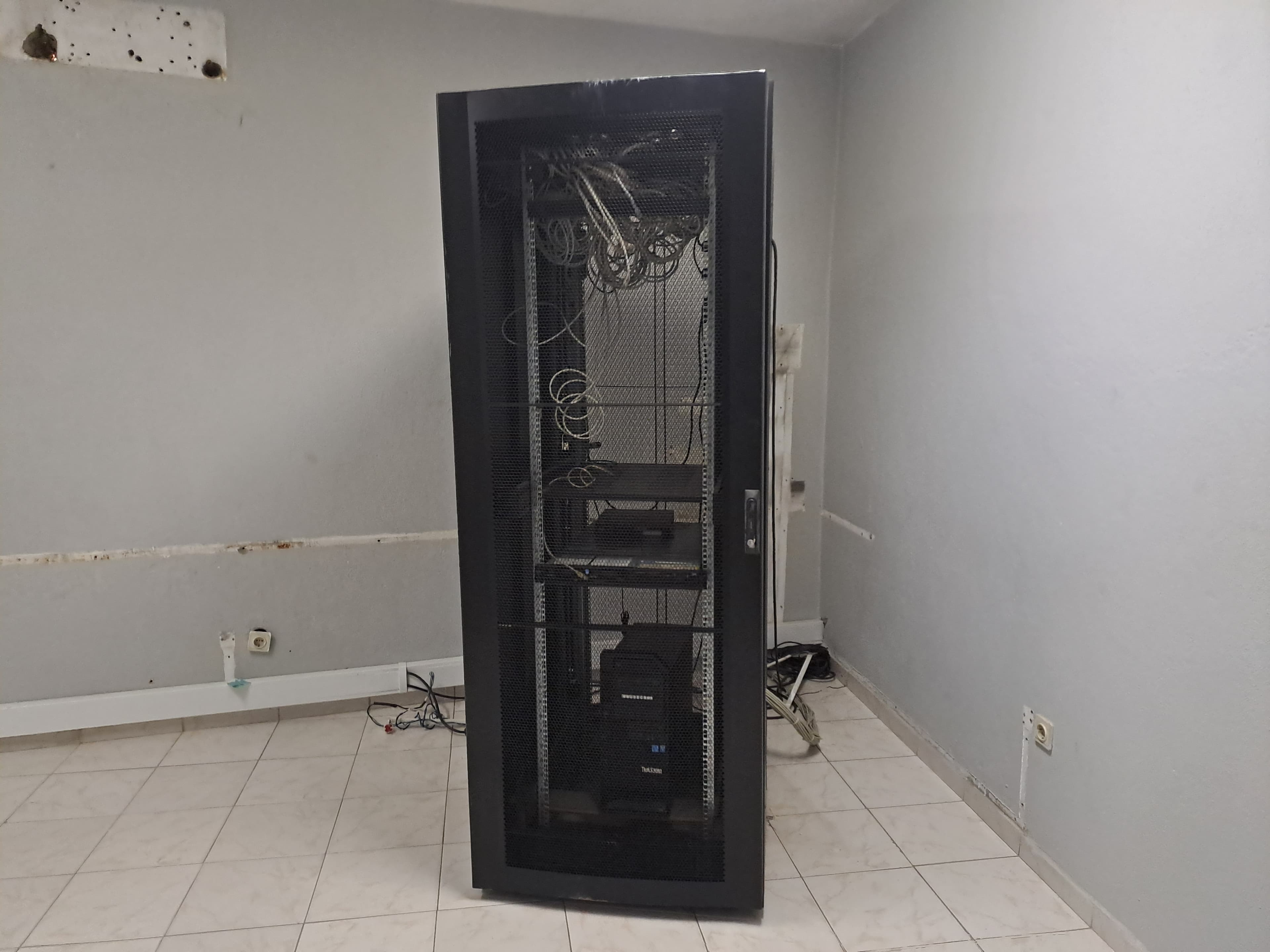 Armário de rack de servidor — imagen 2
