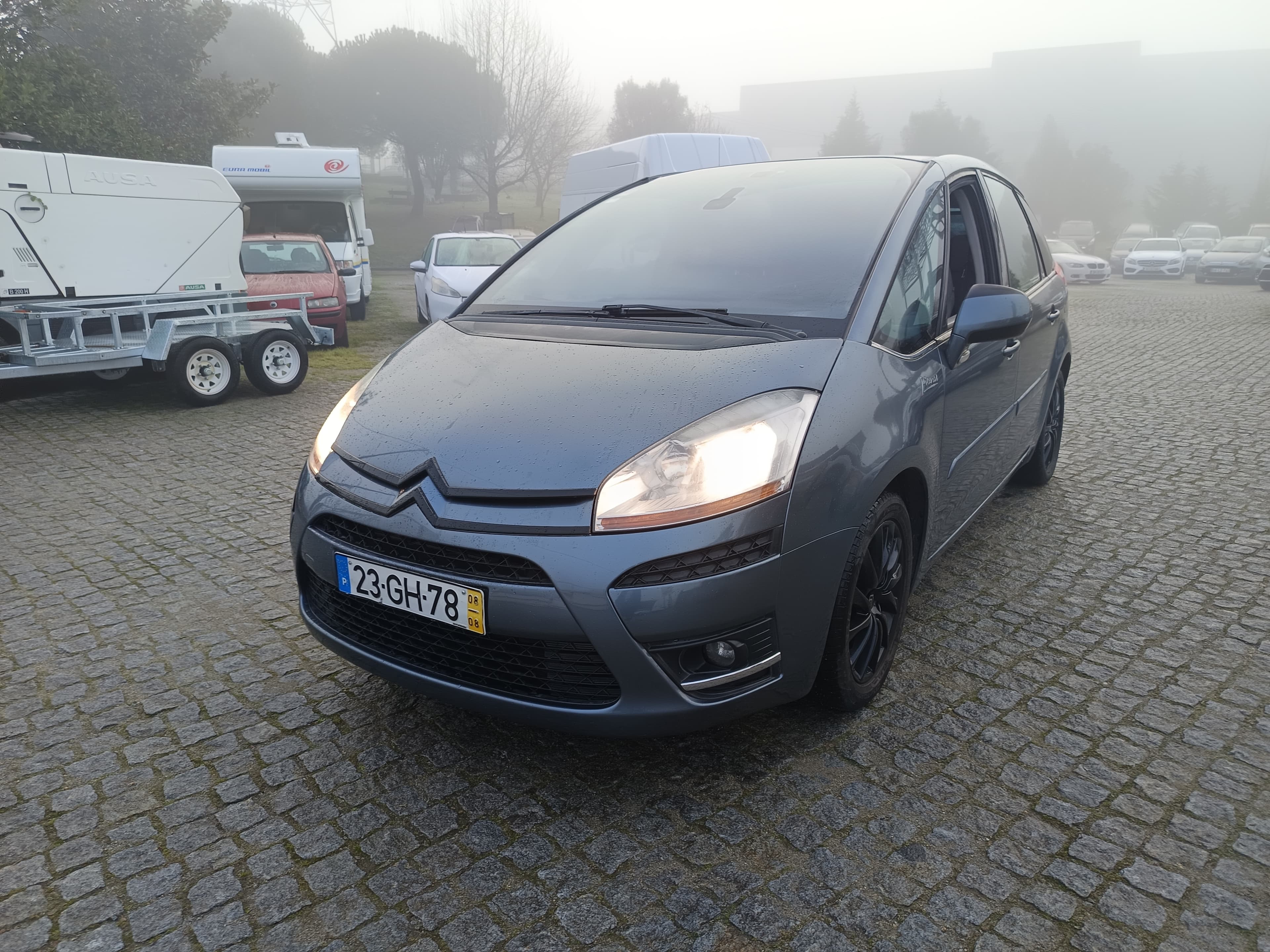 Citröen C4 Picasso · Ano 2008 — imagen 1