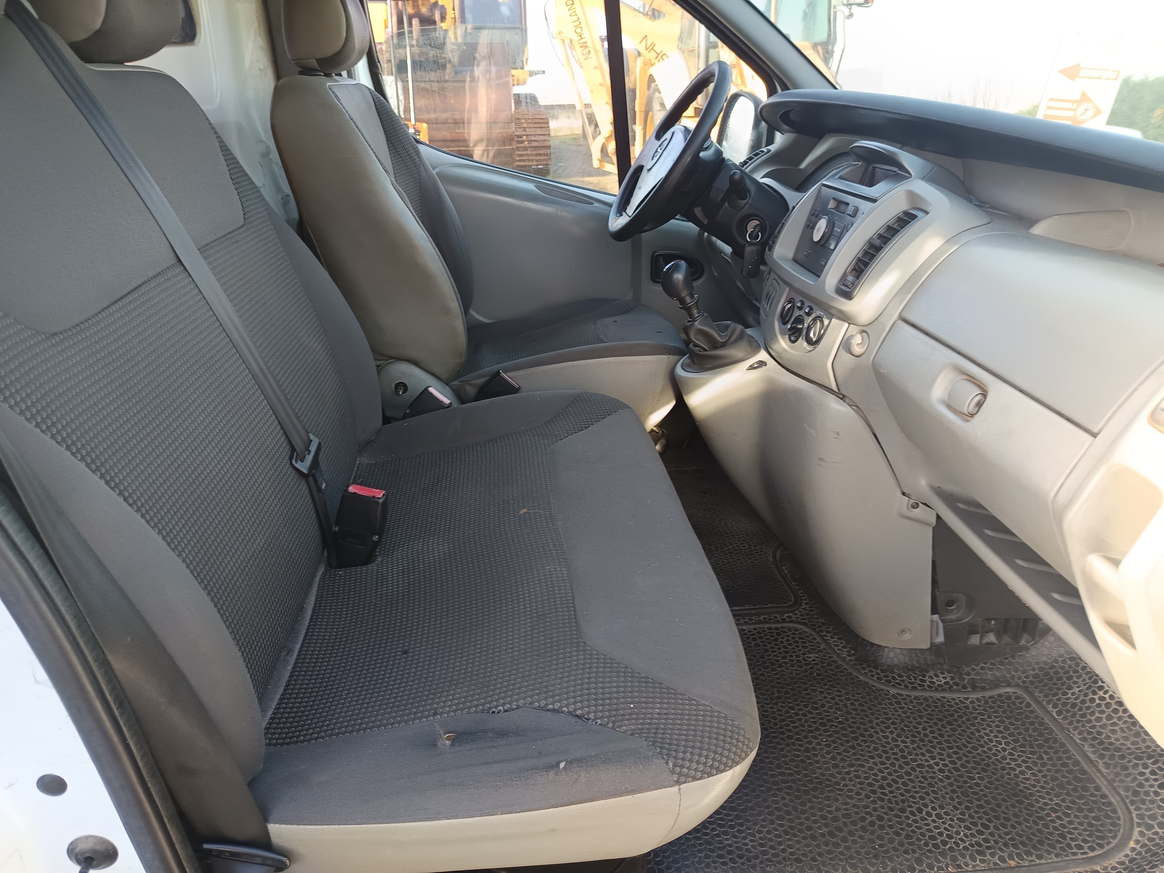 Opel Vivaro · Ano 2009 — imagen 24