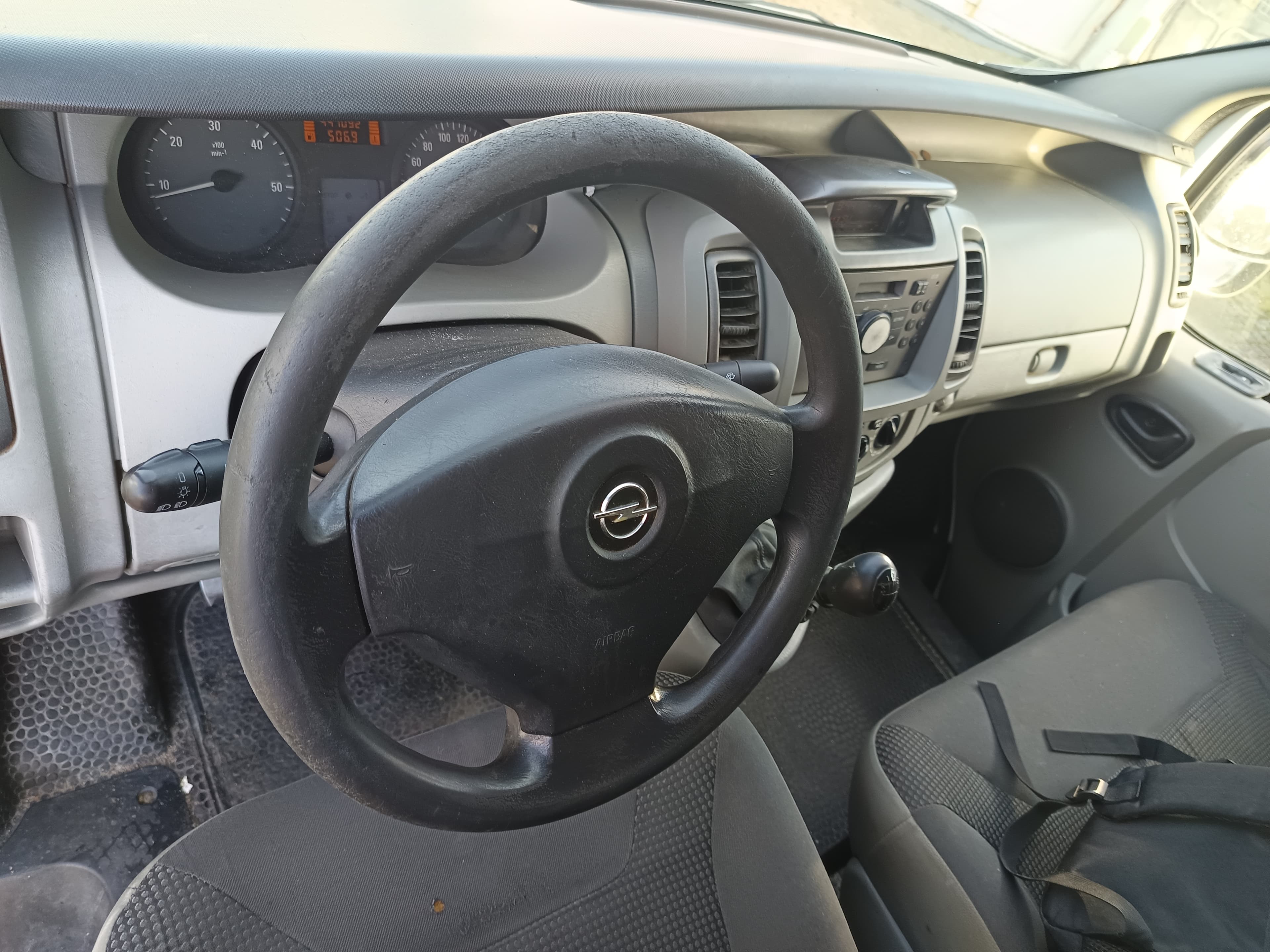 Opel Vivaro · Ano 2009 — imagen 31