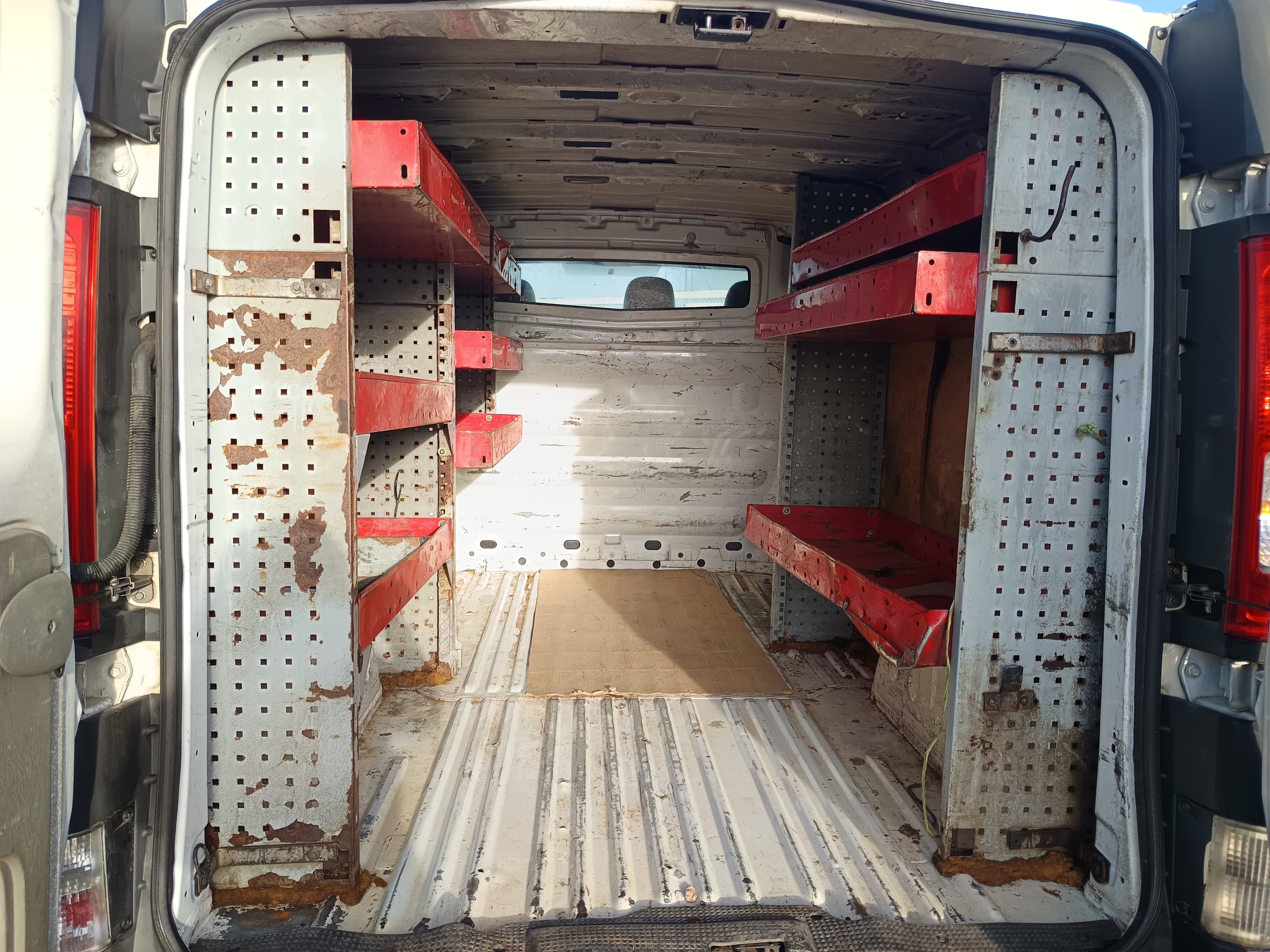Opel Vivaro · Ano 2009 — imagen 17
