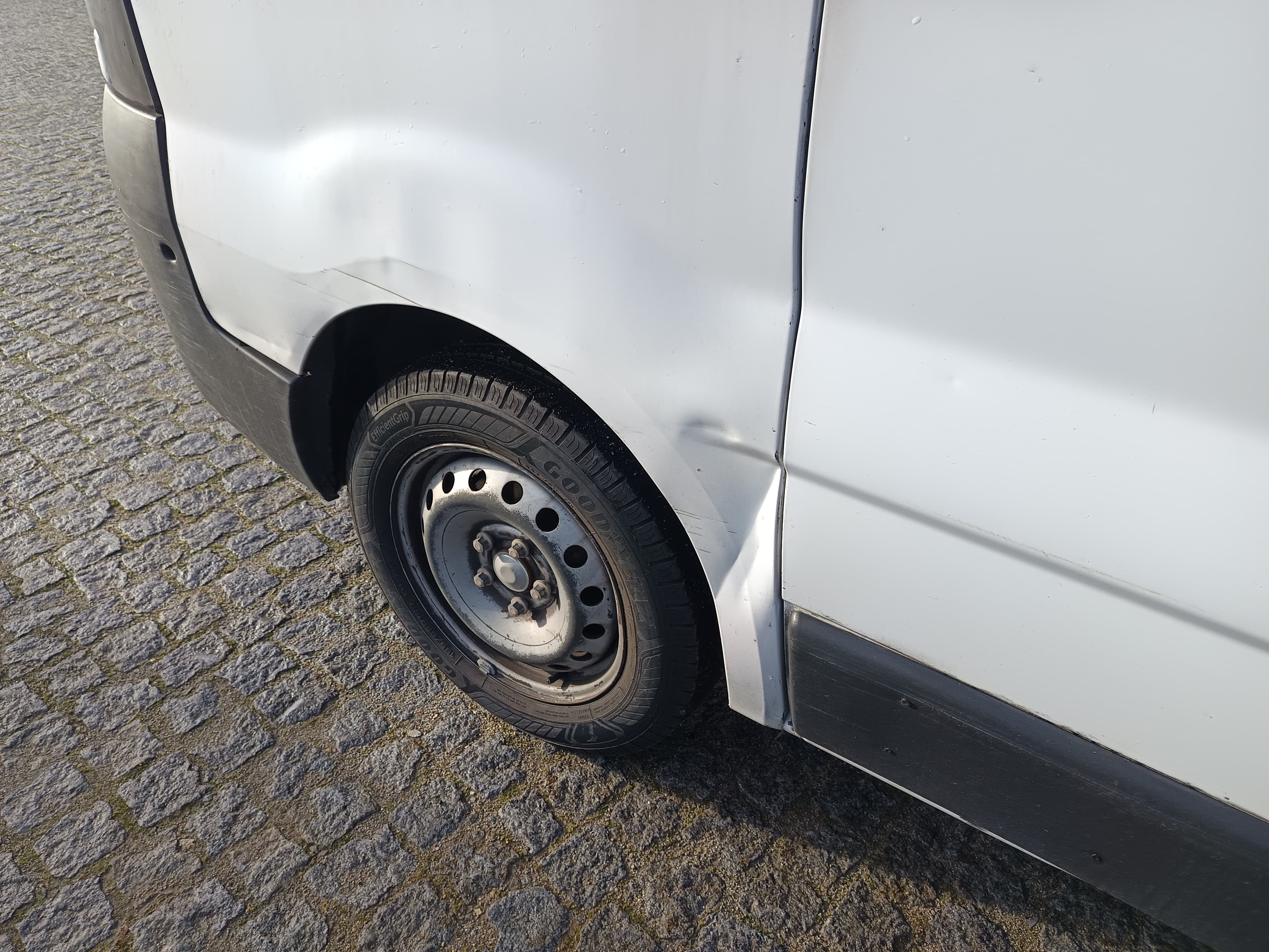 Opel Vivaro · Ano 2009 — imagen 9