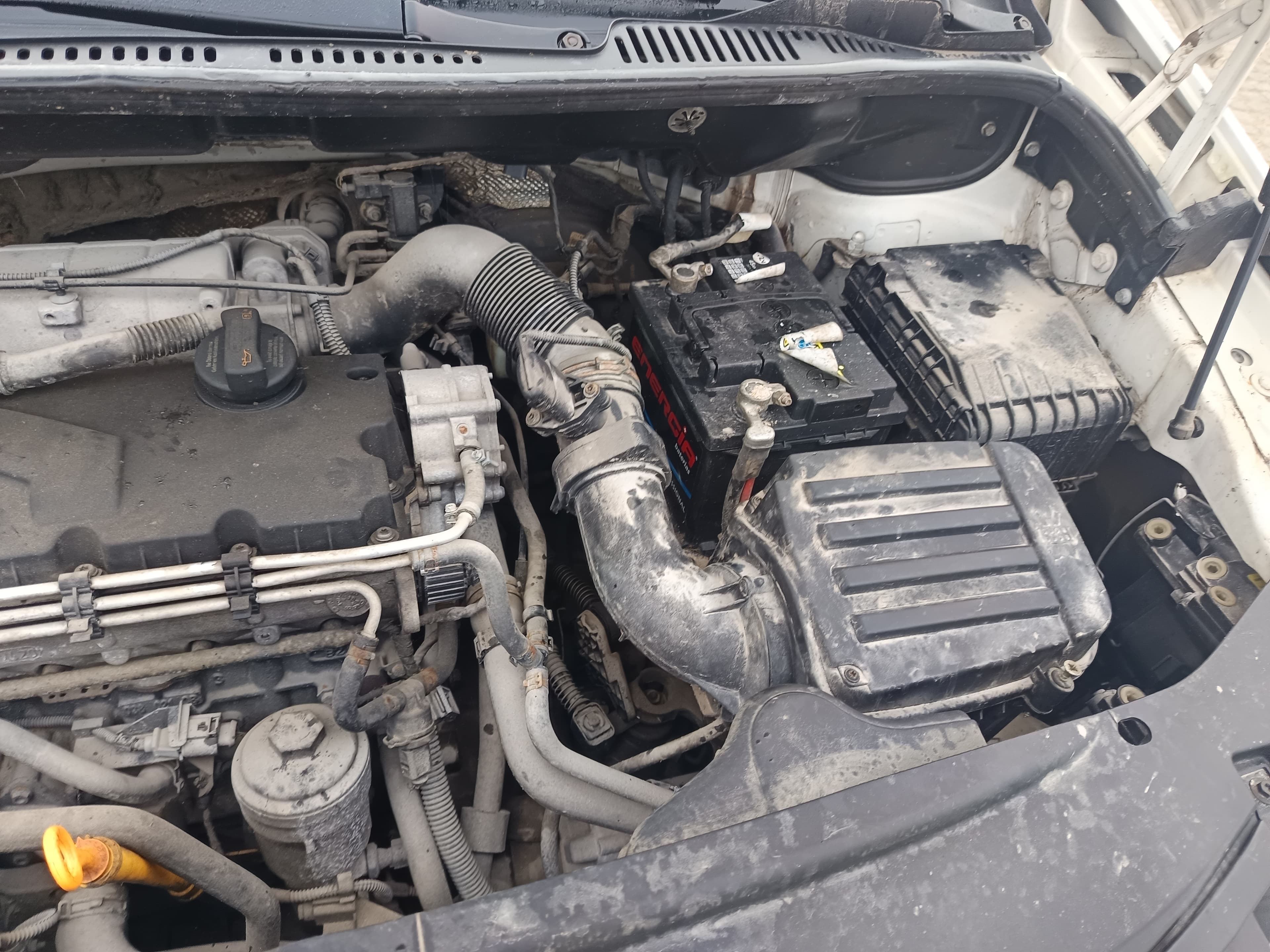 Volkswagen Caddy · Ano 2009 — imagen 15