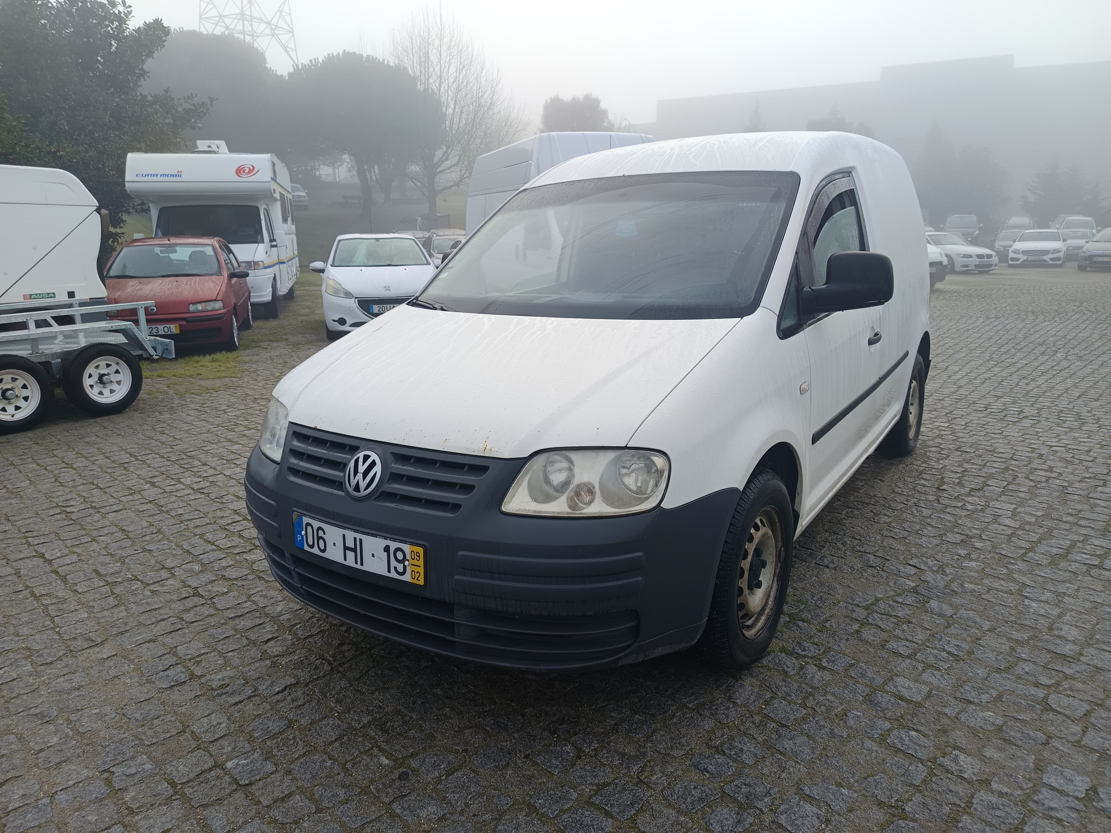 Volkswagen Caddy · Ano 2009 — imagen 1