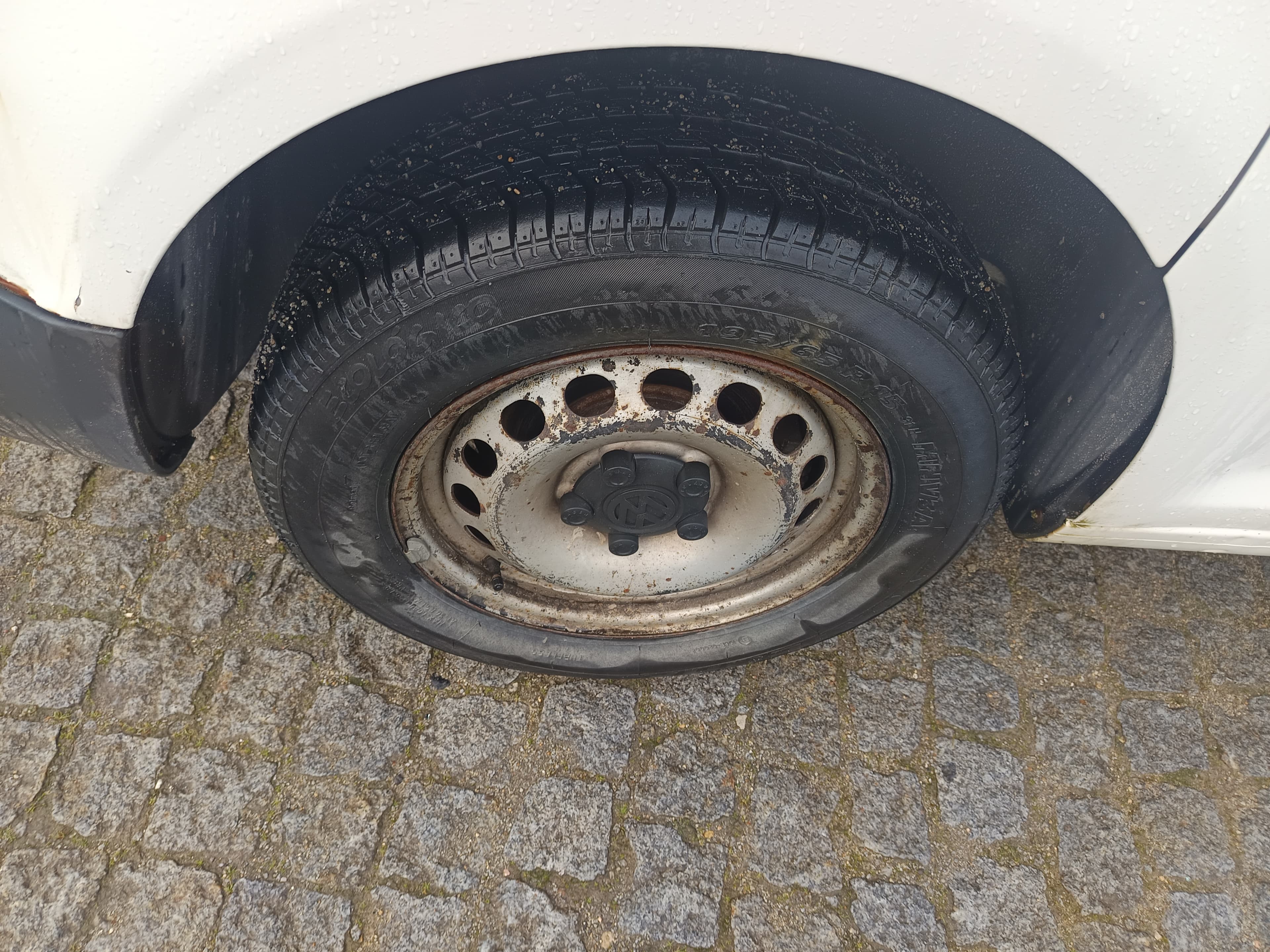 Volkswagen Caddy · Ano 2009 — imagen 9
