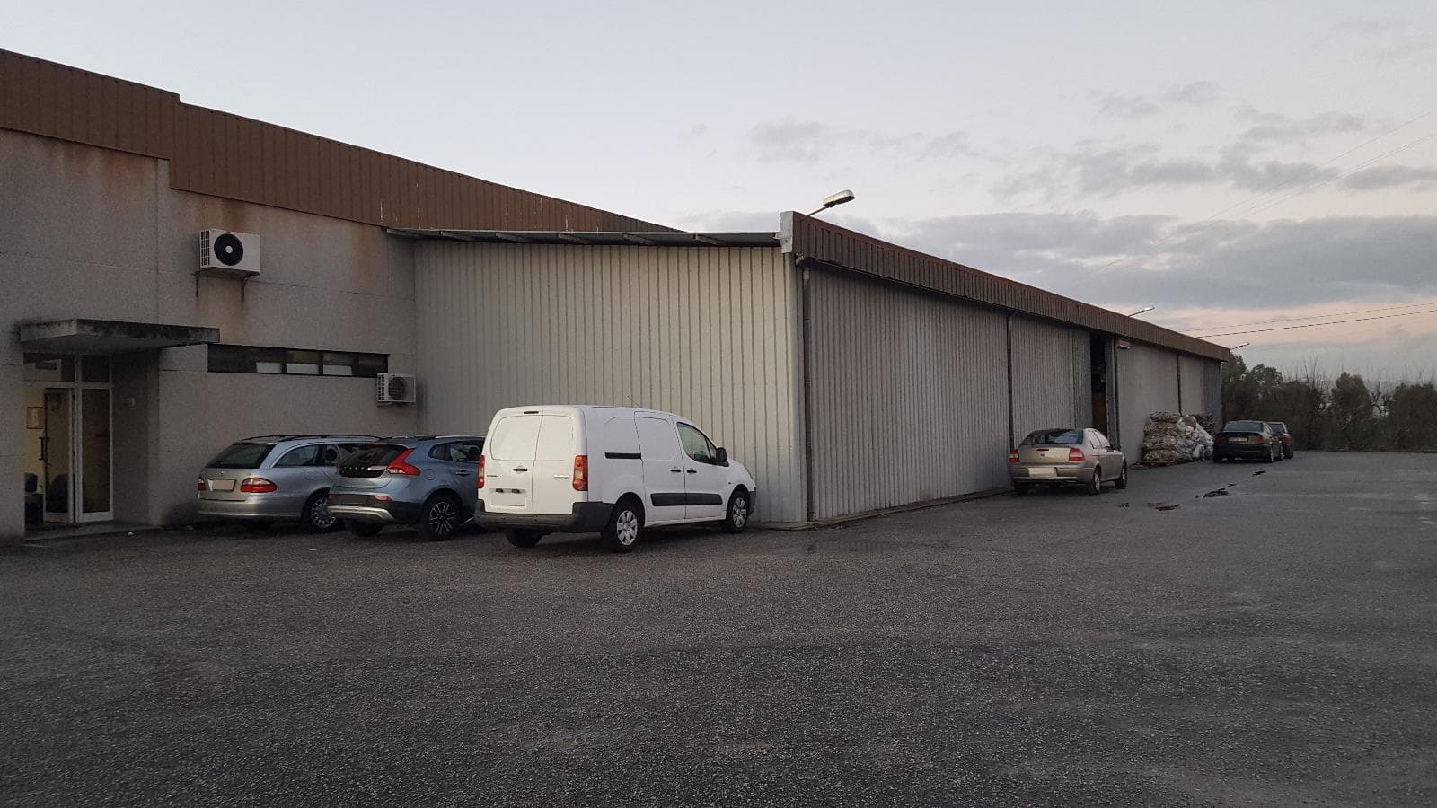 Armazém Industrial + Equipamentos · Marco de Canaveses — imagem 2