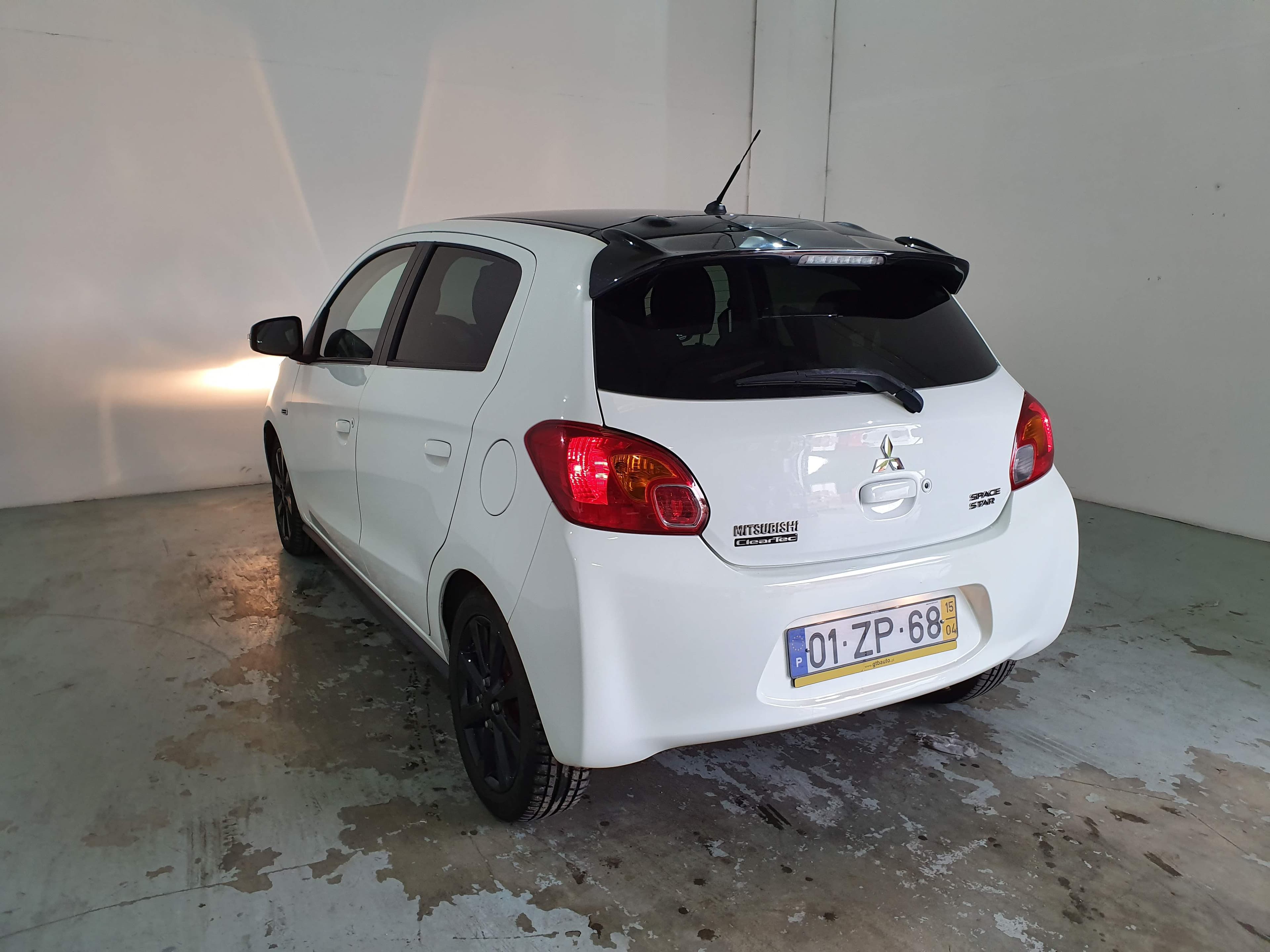 Mitsubishi Space Star · Ano 2015 — imagen 4
