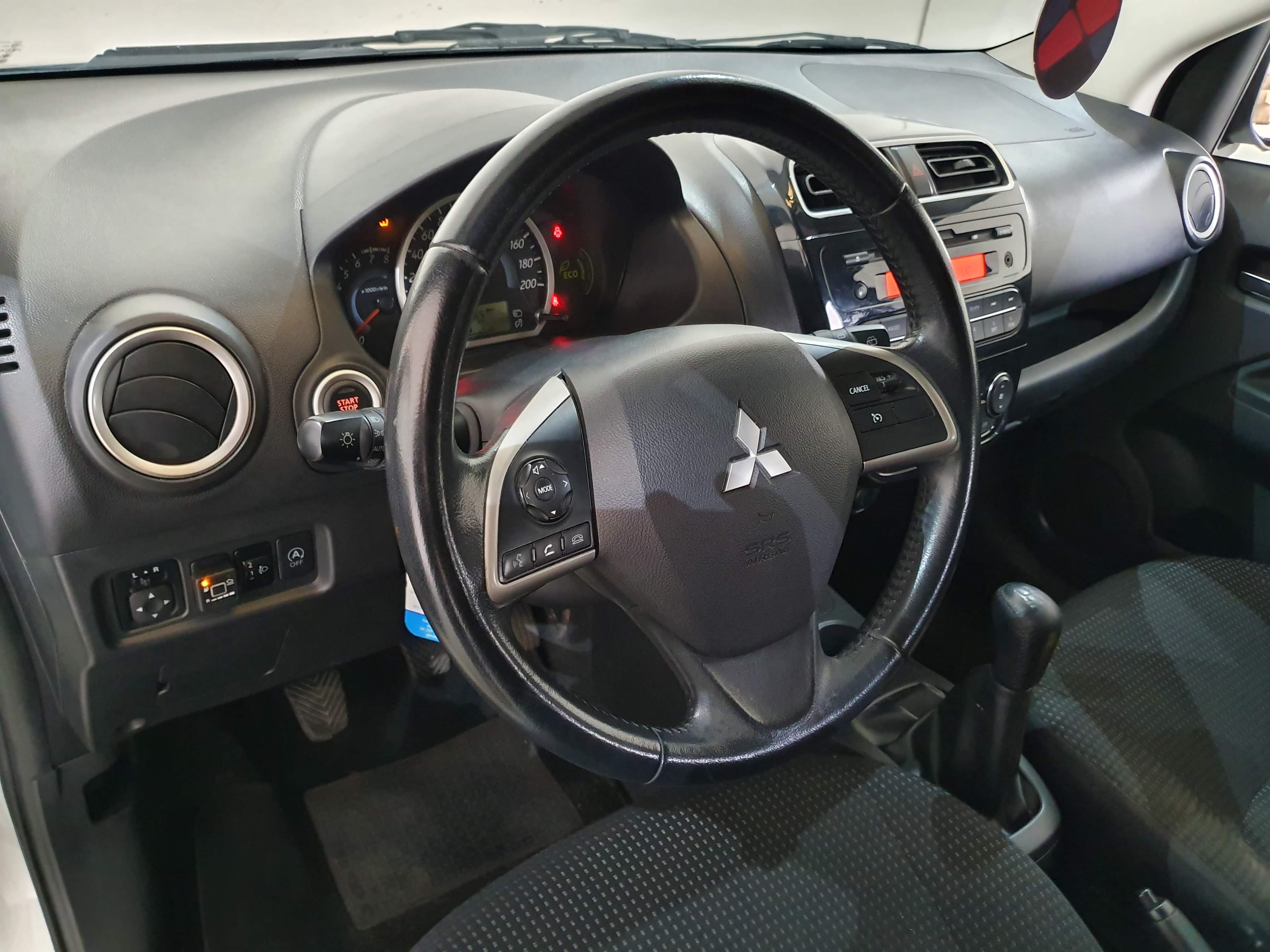 Mitsubishi Space Star · Ano 2015 — imagen 27
