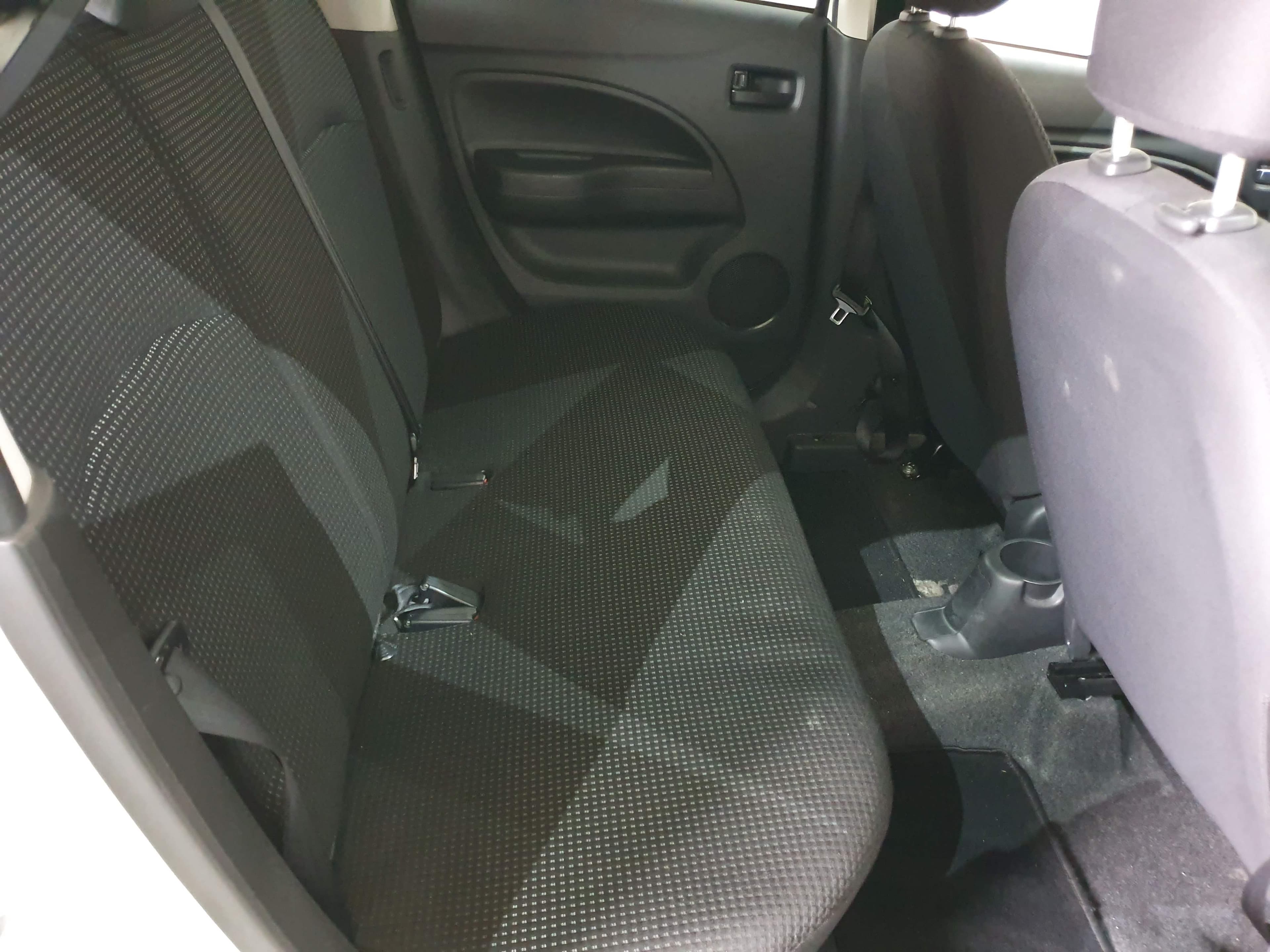 Mitsubishi Space Star · Ano 2015 — imagen 9