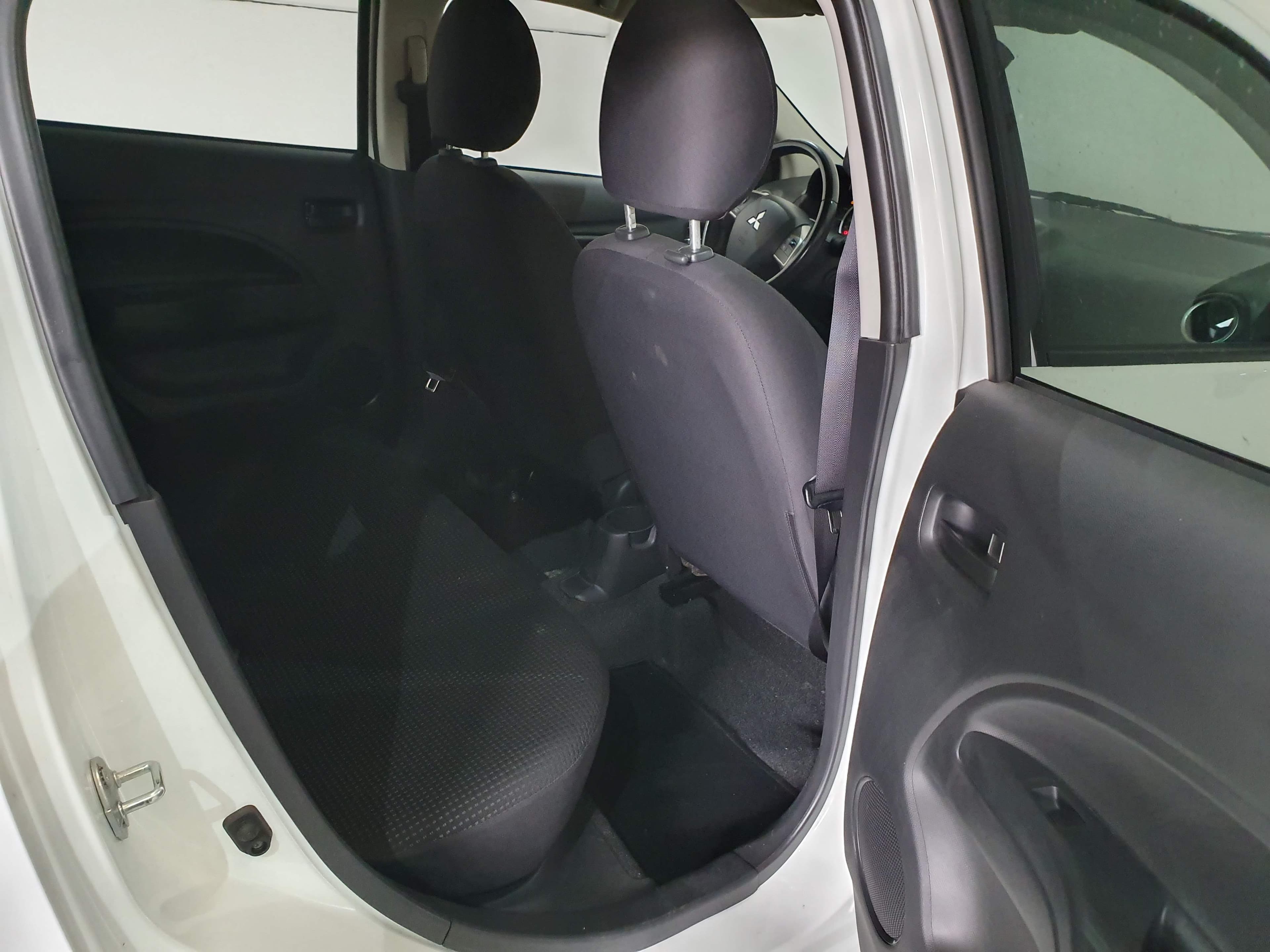 Mitsubishi Space Star · Ano 2015 — imagen 7