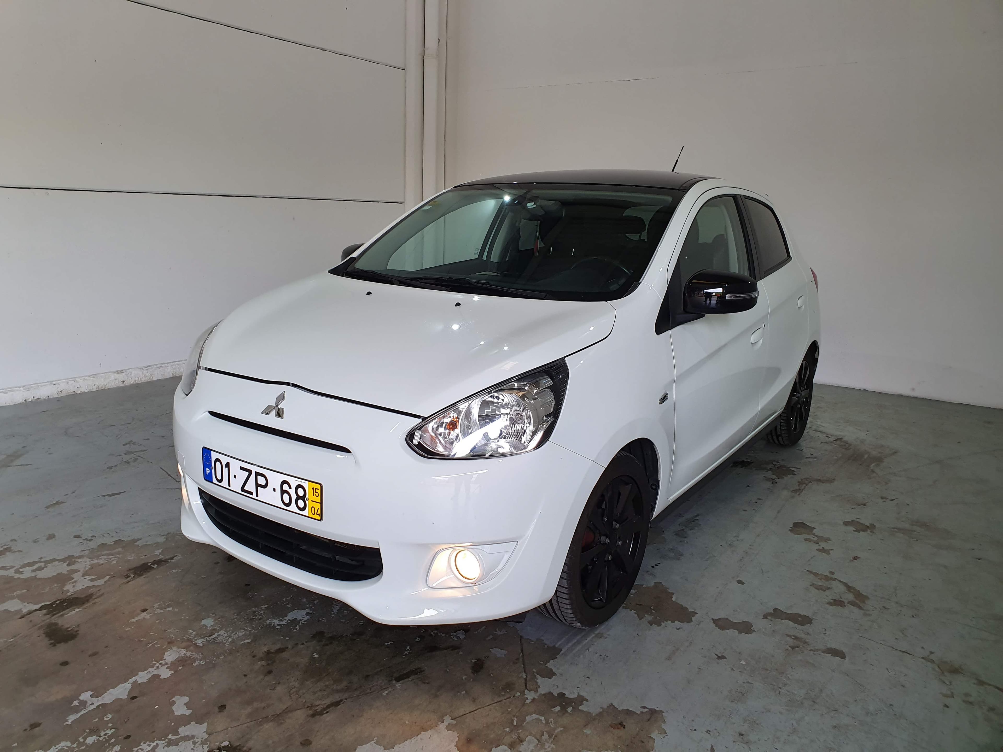 Mitsubishi Space Star · Ano 2015 — imagen 1