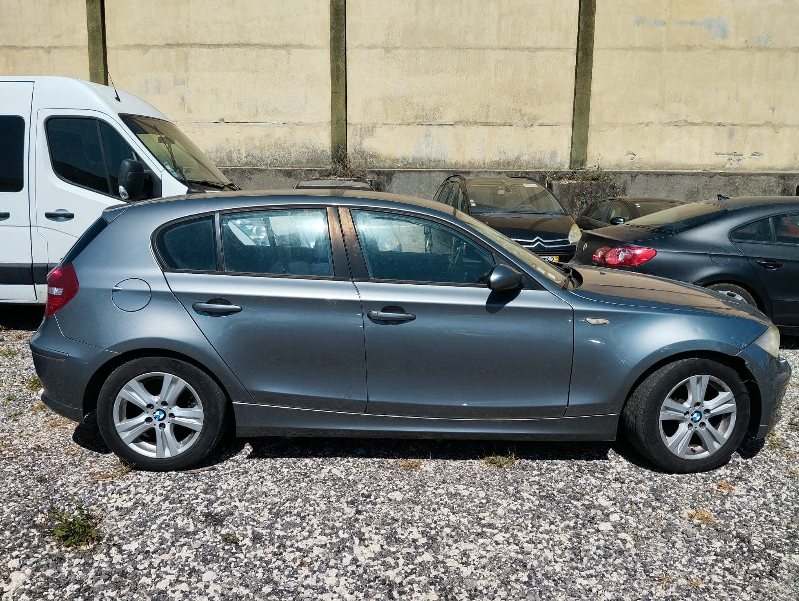 BMW 118d · Ano 2011 — imagen 7
