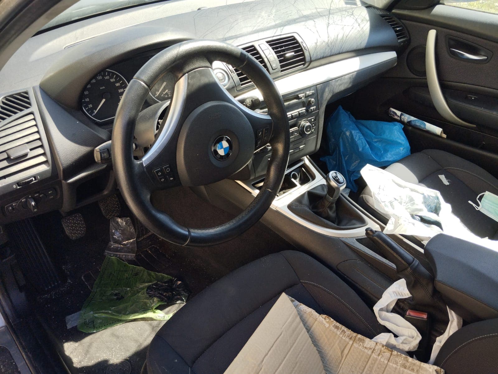 BMW 118d · Ano 2011 — imagen 12