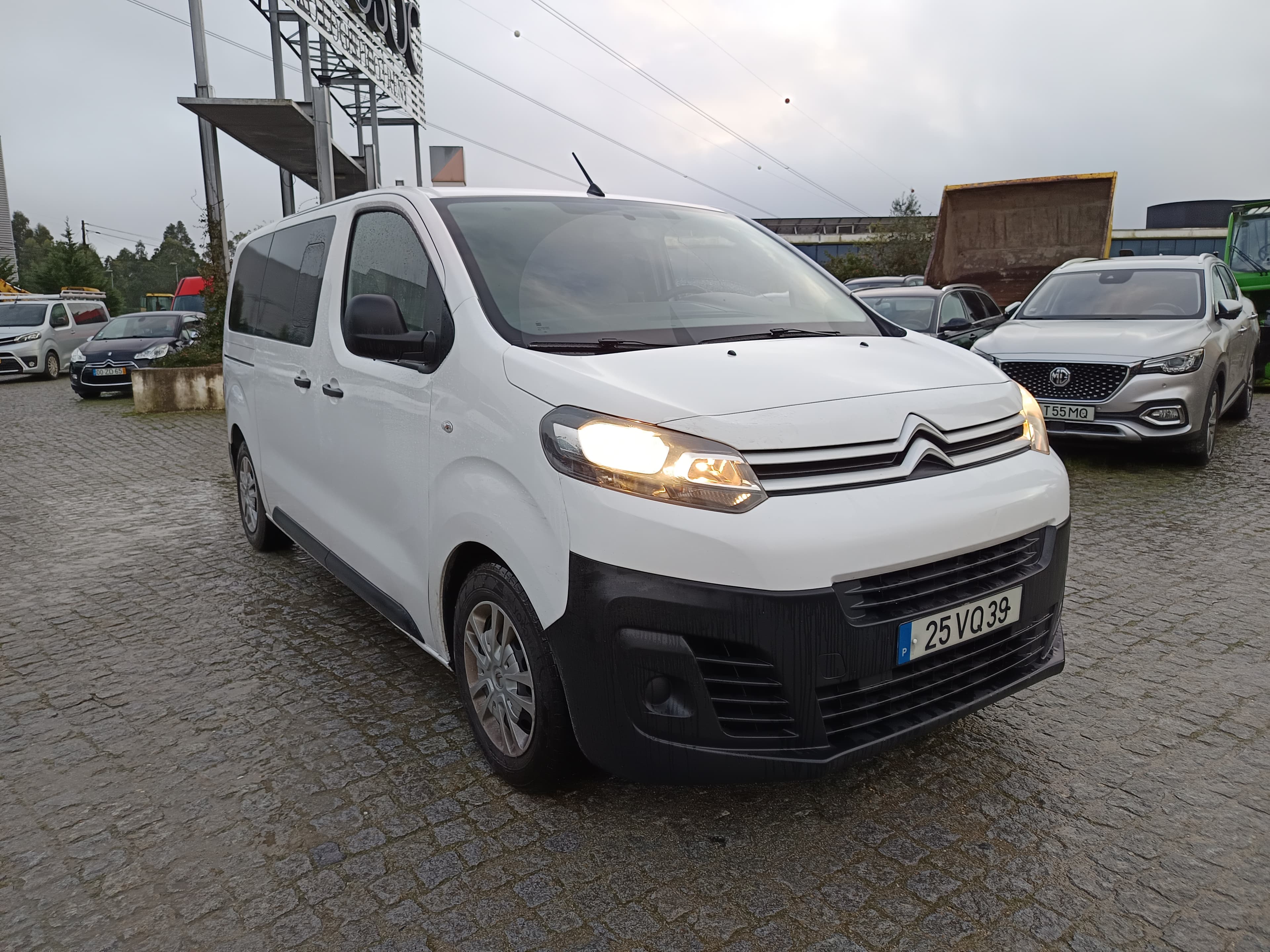 Citroën Jumpy Space Tourer · Ano 2018 — image 3