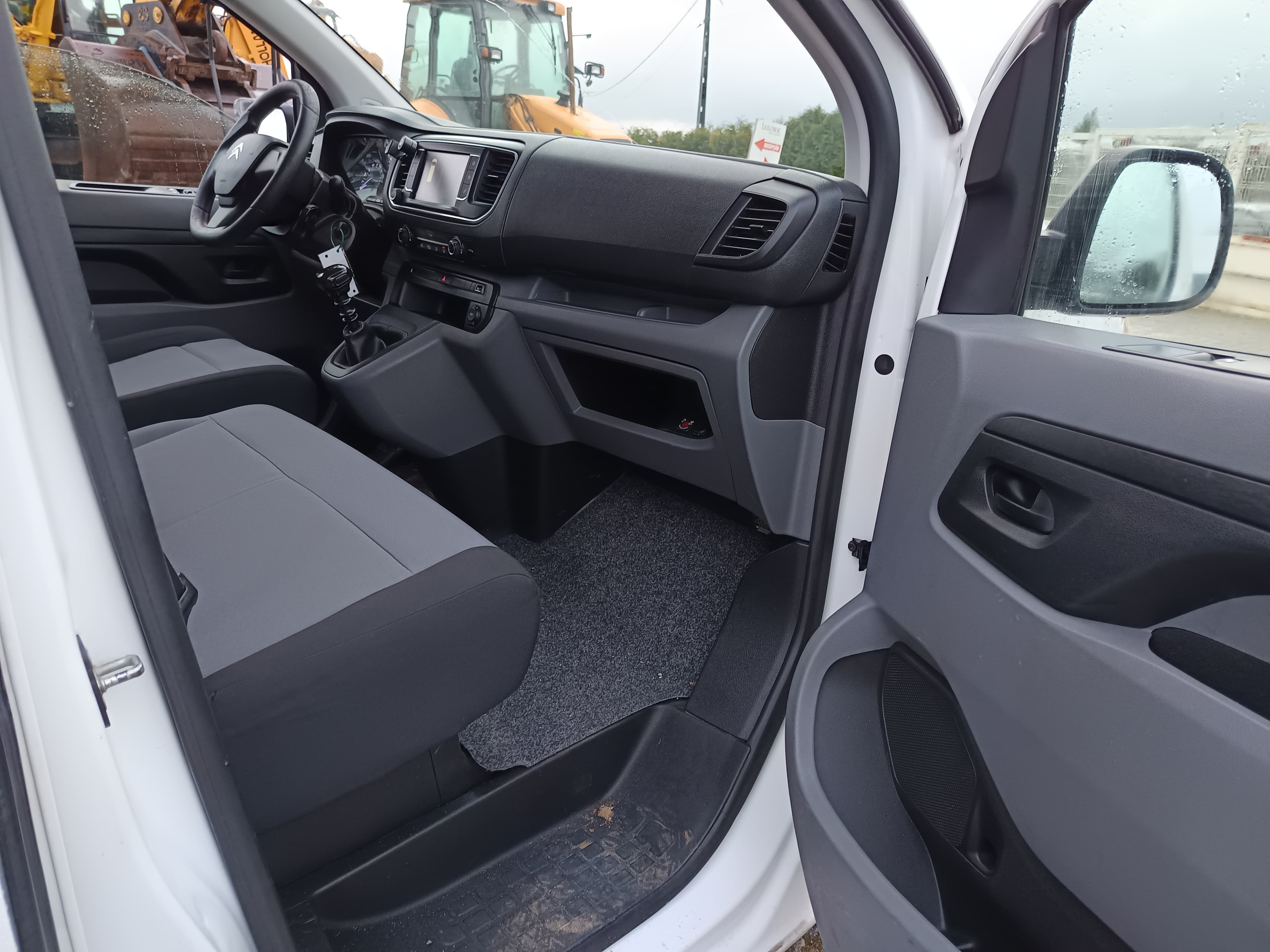 Citroën Jumpy Space Tourer · Ano 2018 — image 19