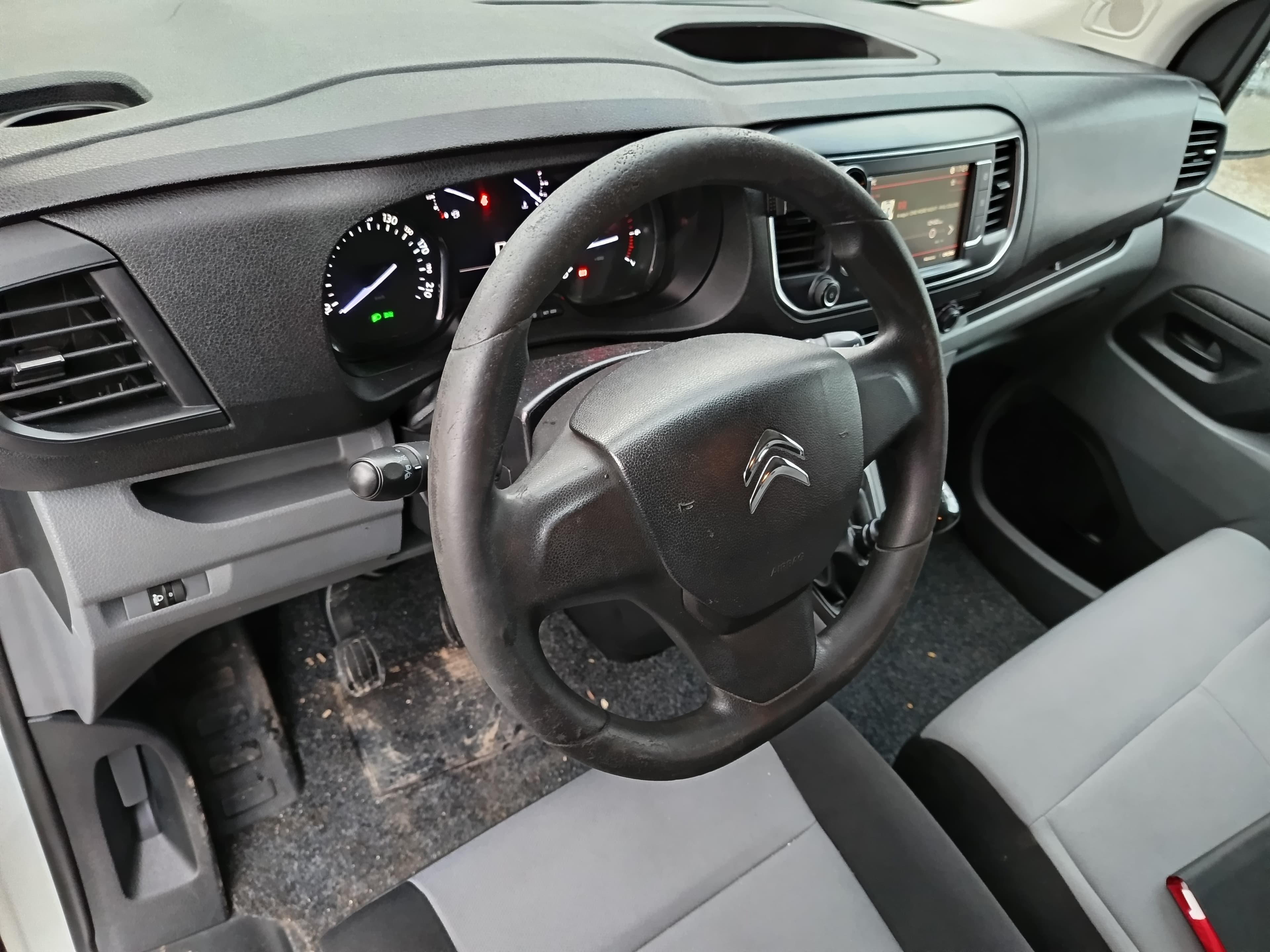 Citroën Jumpy Space Tourer · Ano 2018 — image 27