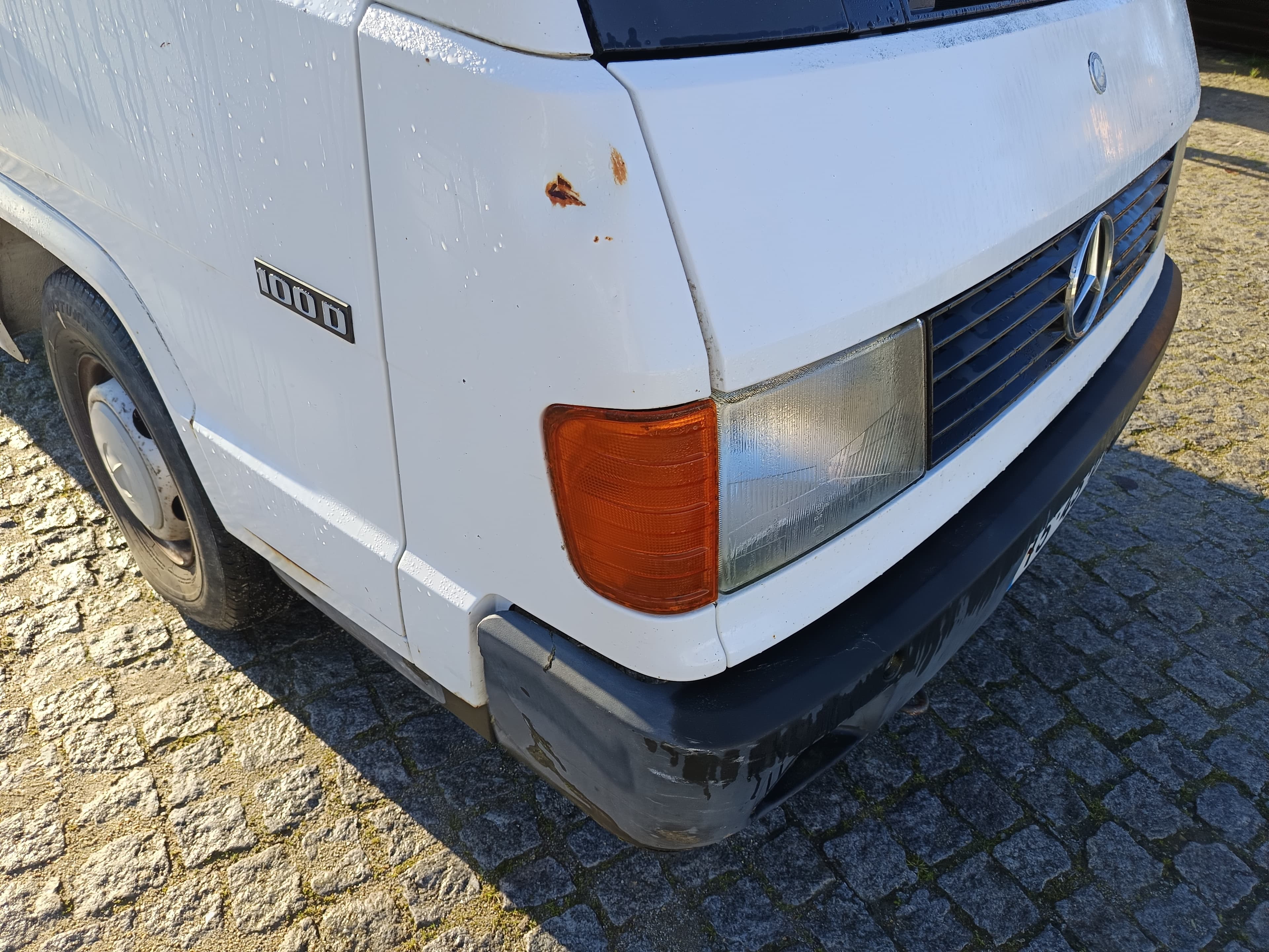 Mercedes-Benz 100D · Ano 1994 — imagen 11