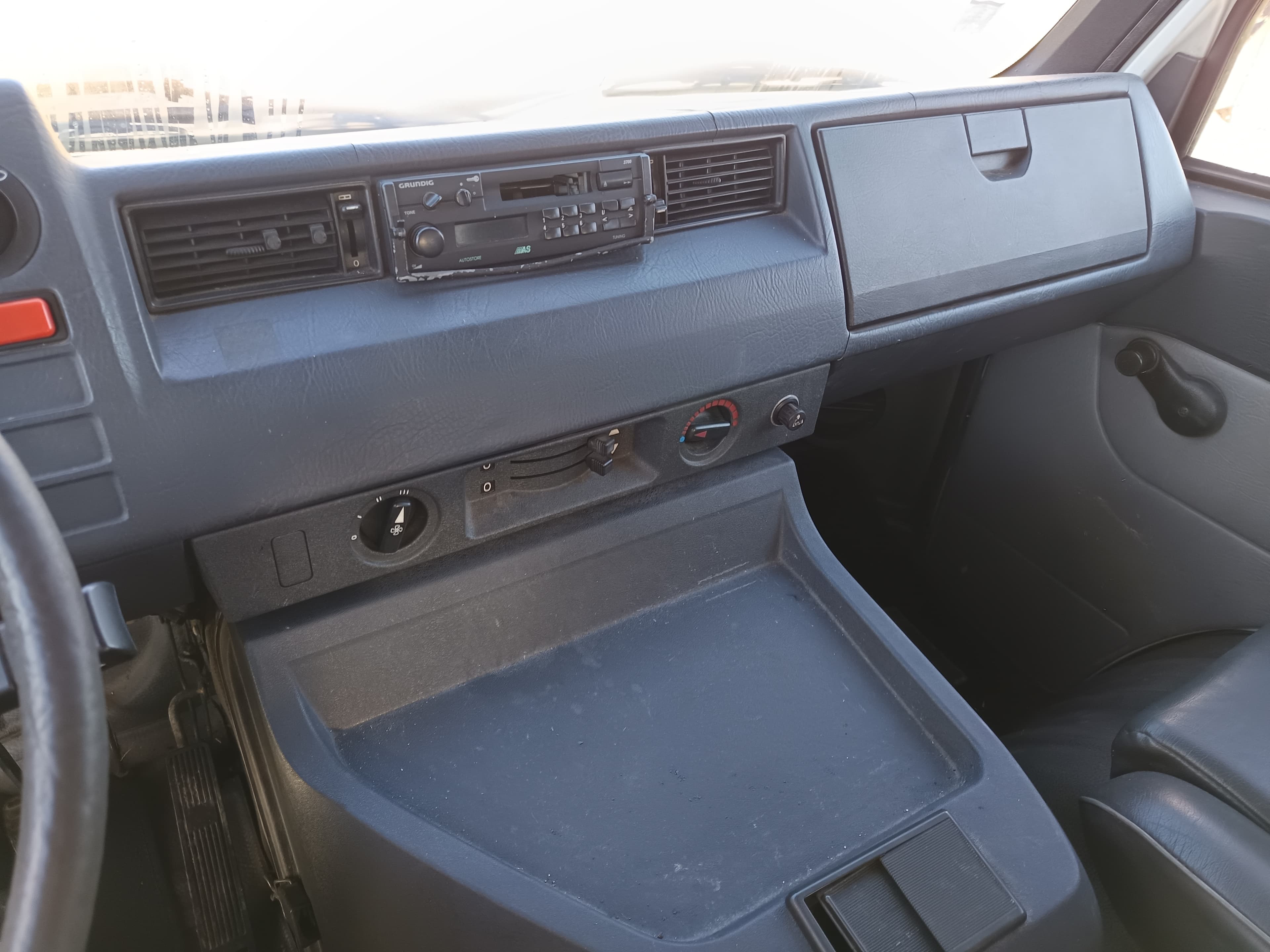 Mercedes-Benz 100D · Ano 1994 — imagen 30