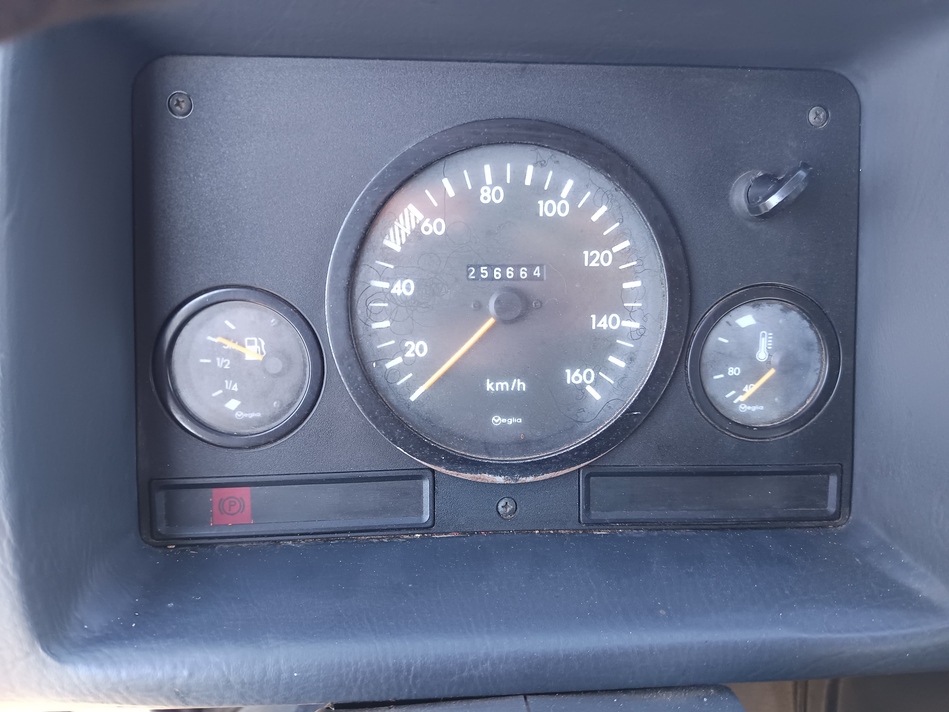 Mercedes-Benz 100D · Ano 1994 — imagen 32