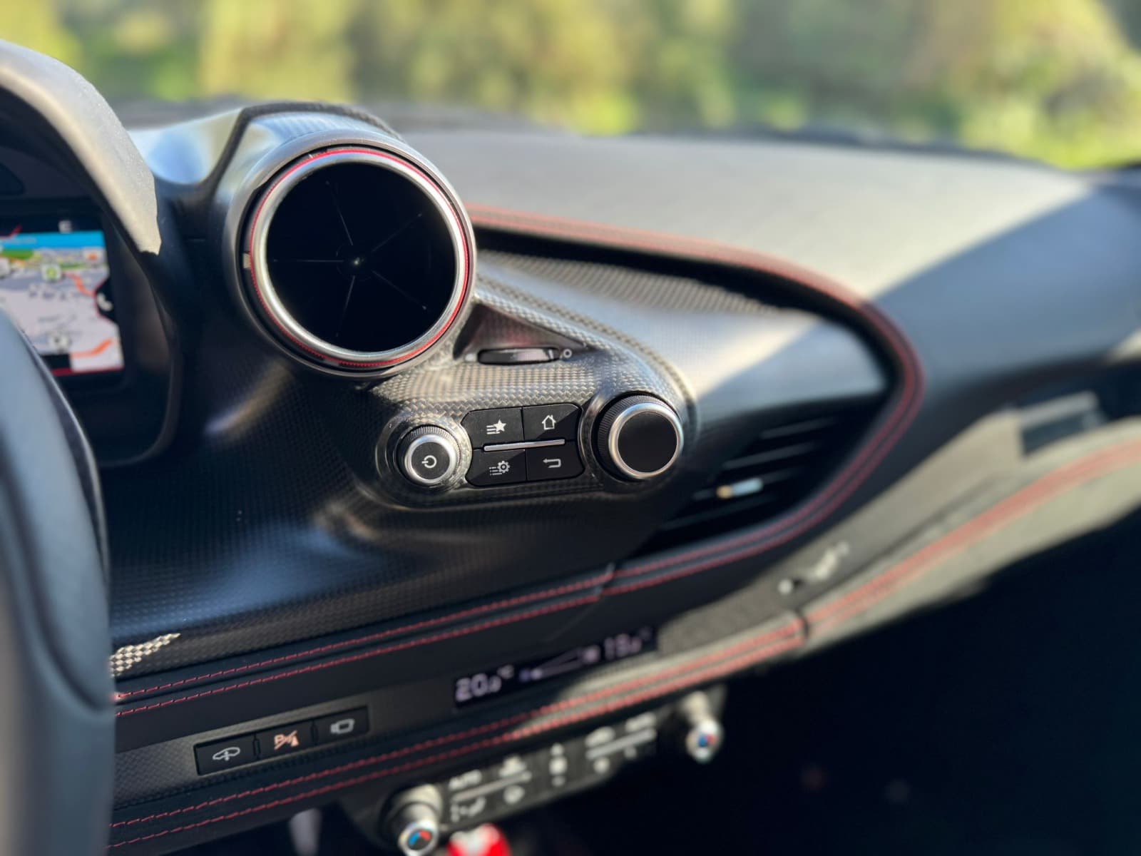 Ferrari F8 Tributo · Ano 2021 — imagen 26