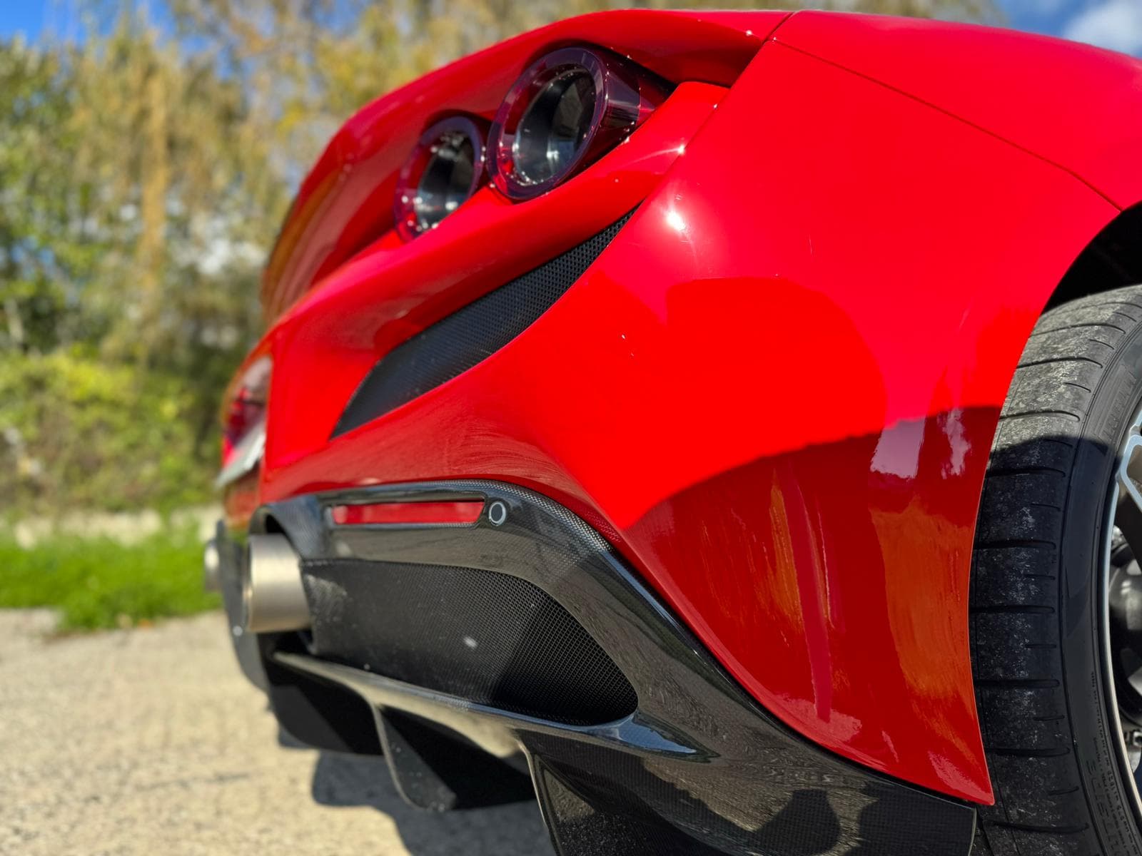 Ferrari F8 Tributo · Ano 2021 — imagen 9