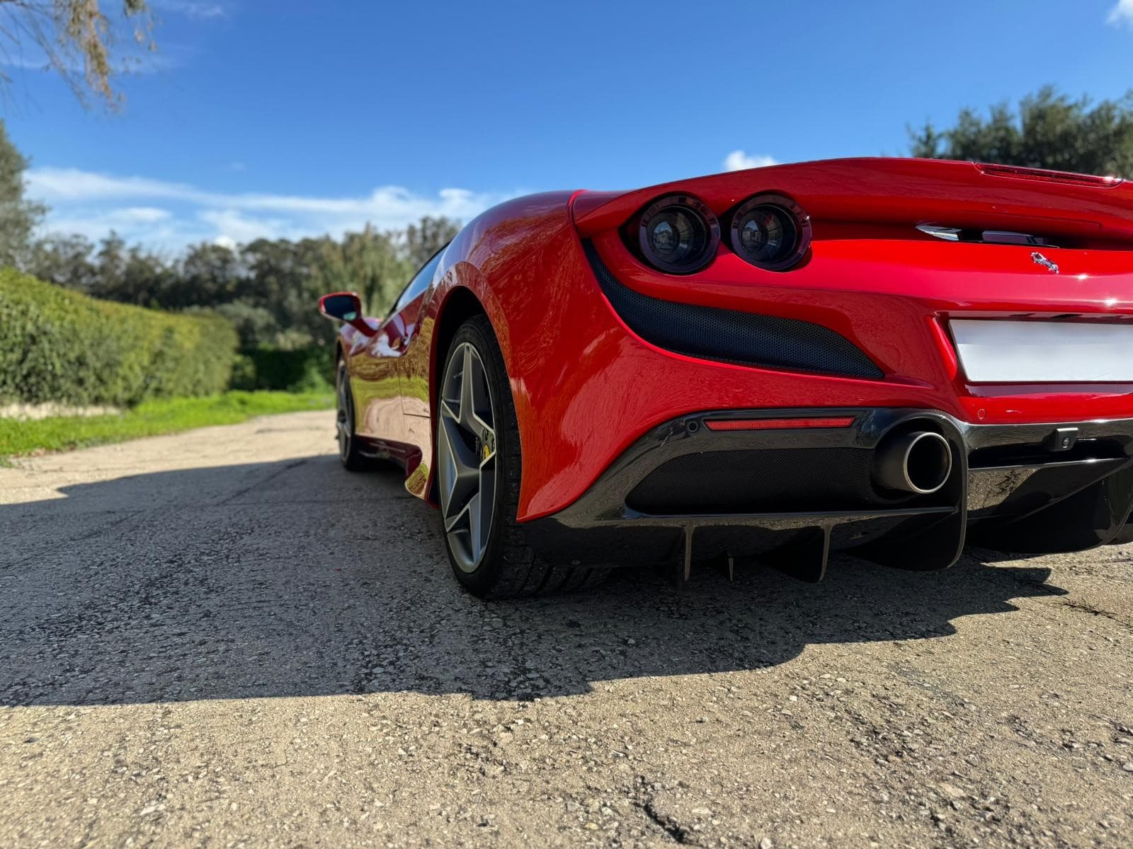 Ferrari F8 Tributo · Ano 2021 — imagen 11