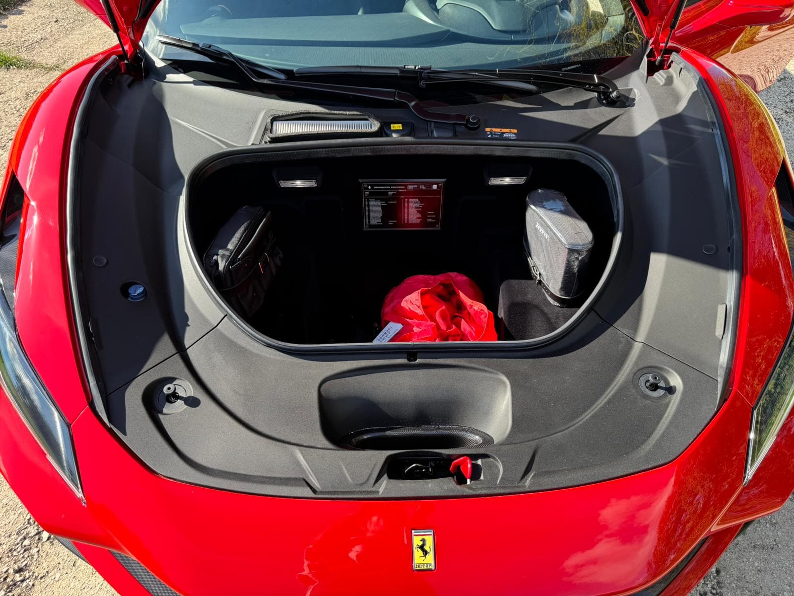 Ferrari F8 Tributo · Ano 2021 — imagen 14