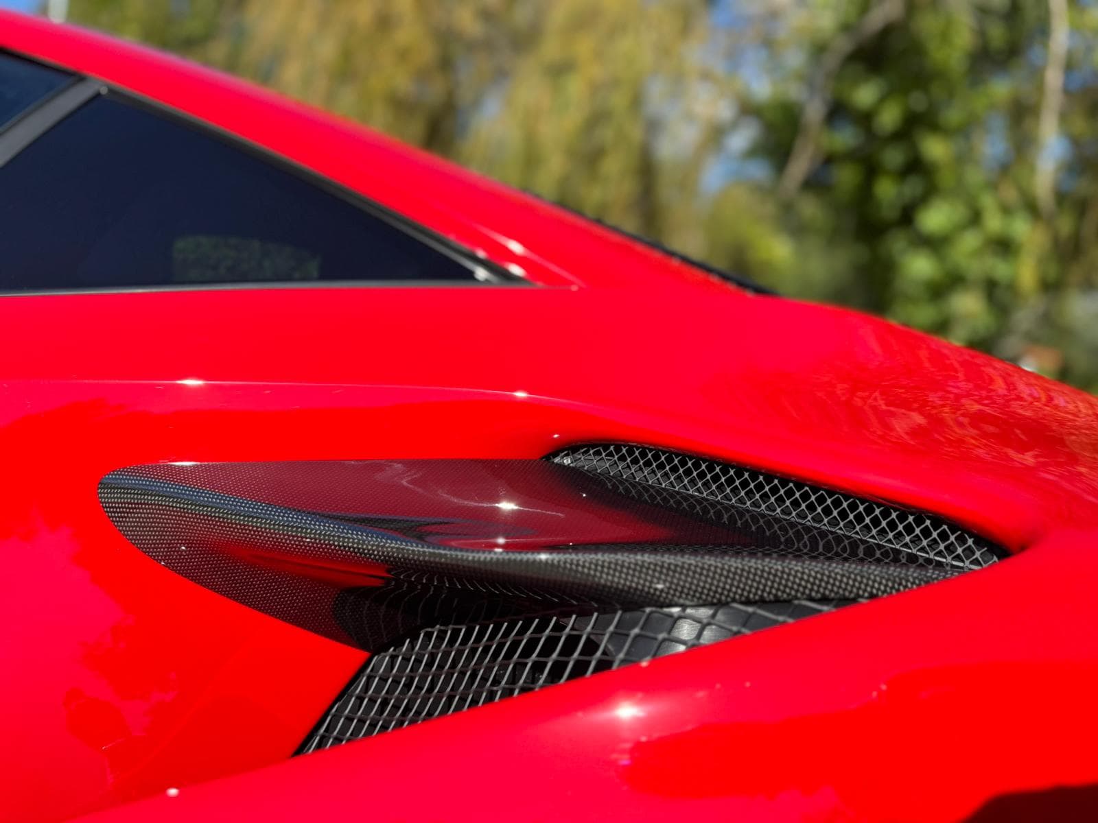 Ferrari F8 Tributo · Ano 2021 — imagen 10