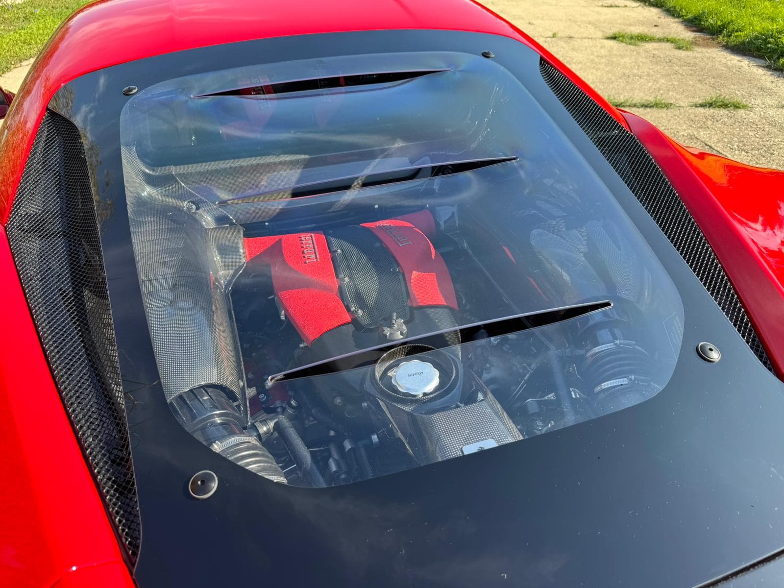 Ferrari F8 Tributo · Ano 2021 — imagen 13