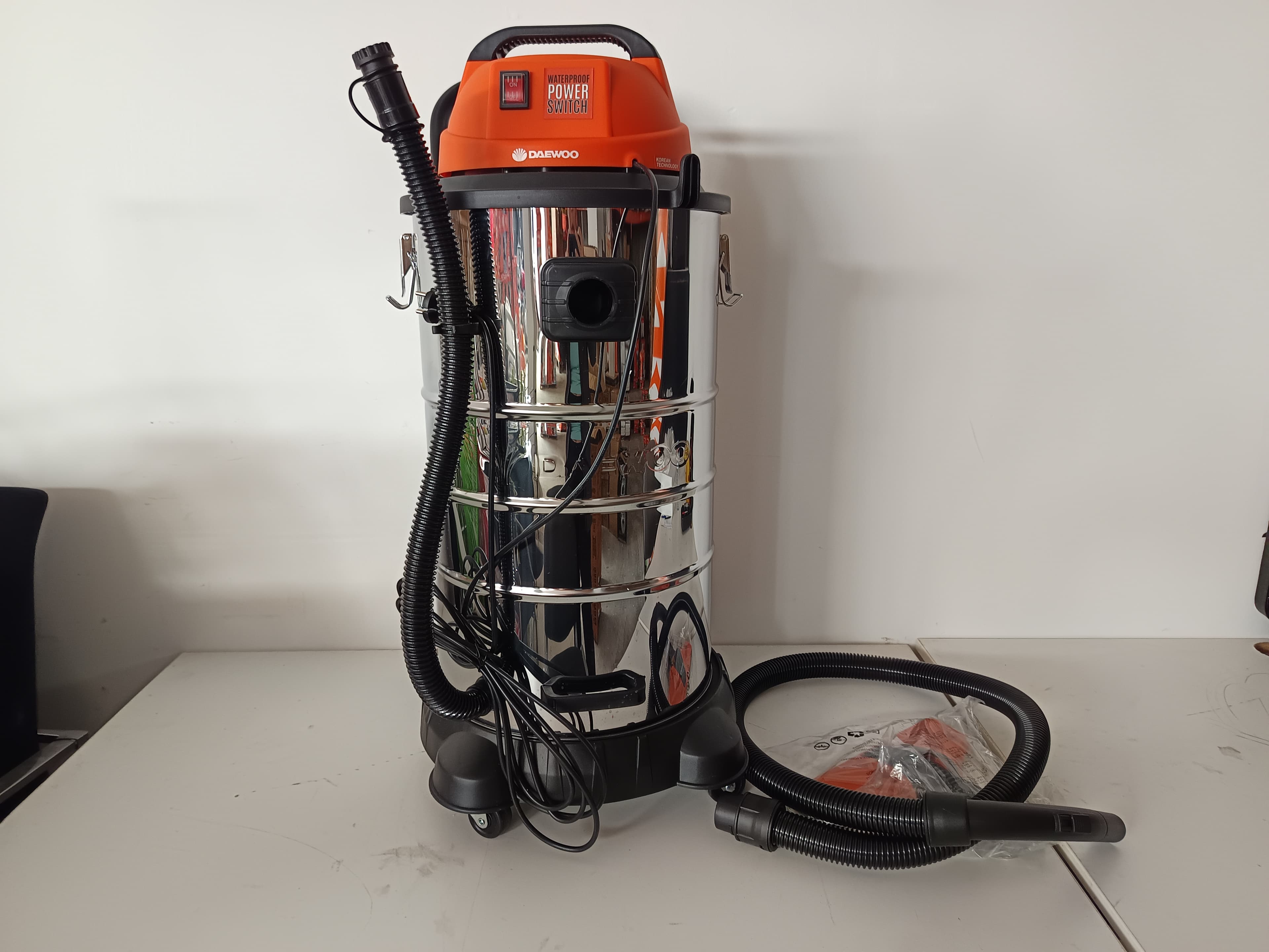 Aspirador Daewoo 60L