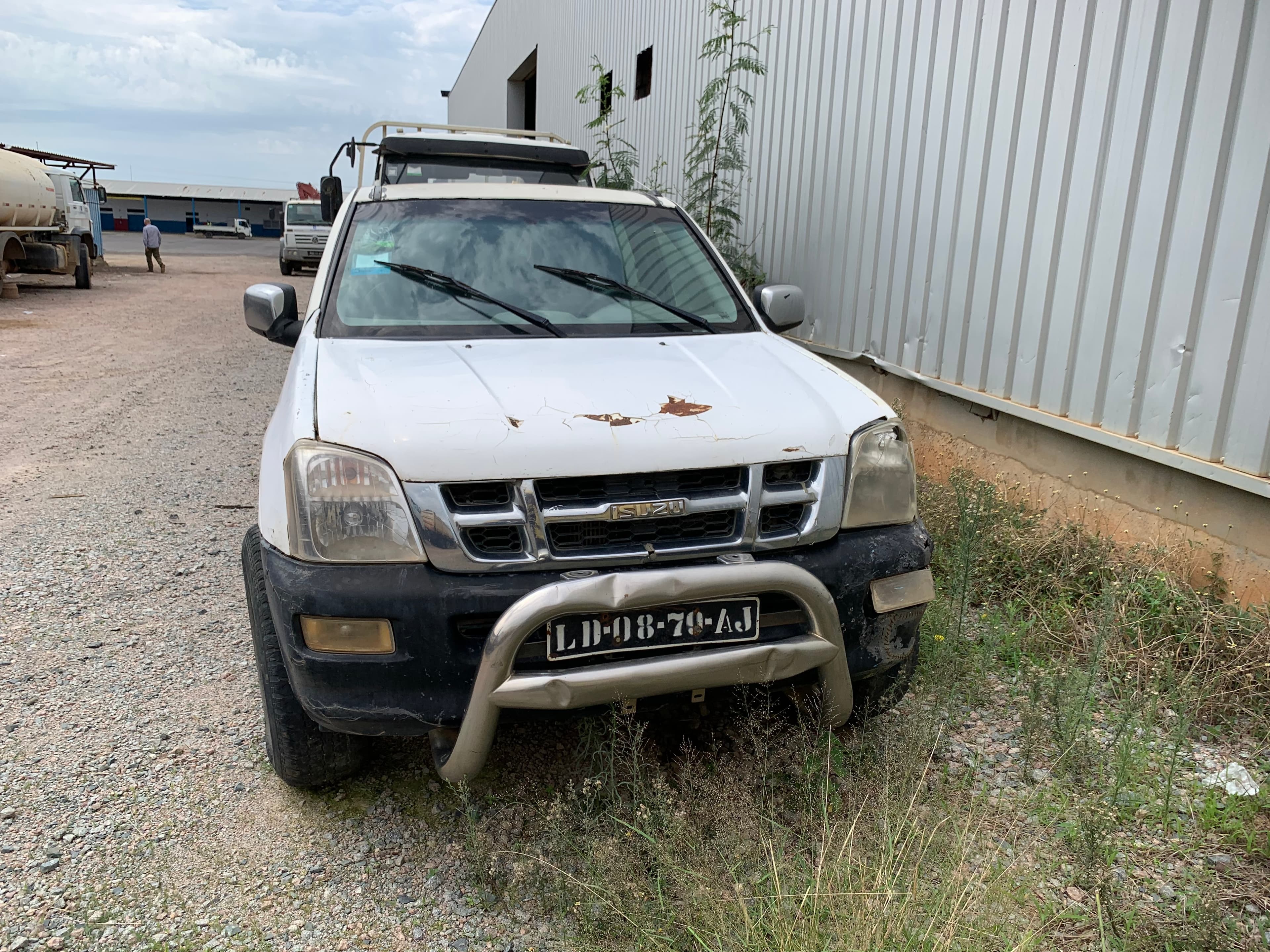 Ligeiro de Passageiro ISUZU — imagen 5