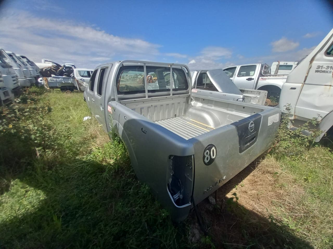 Ligeiro de Passageiro NISSAN NAVARRA — image 4