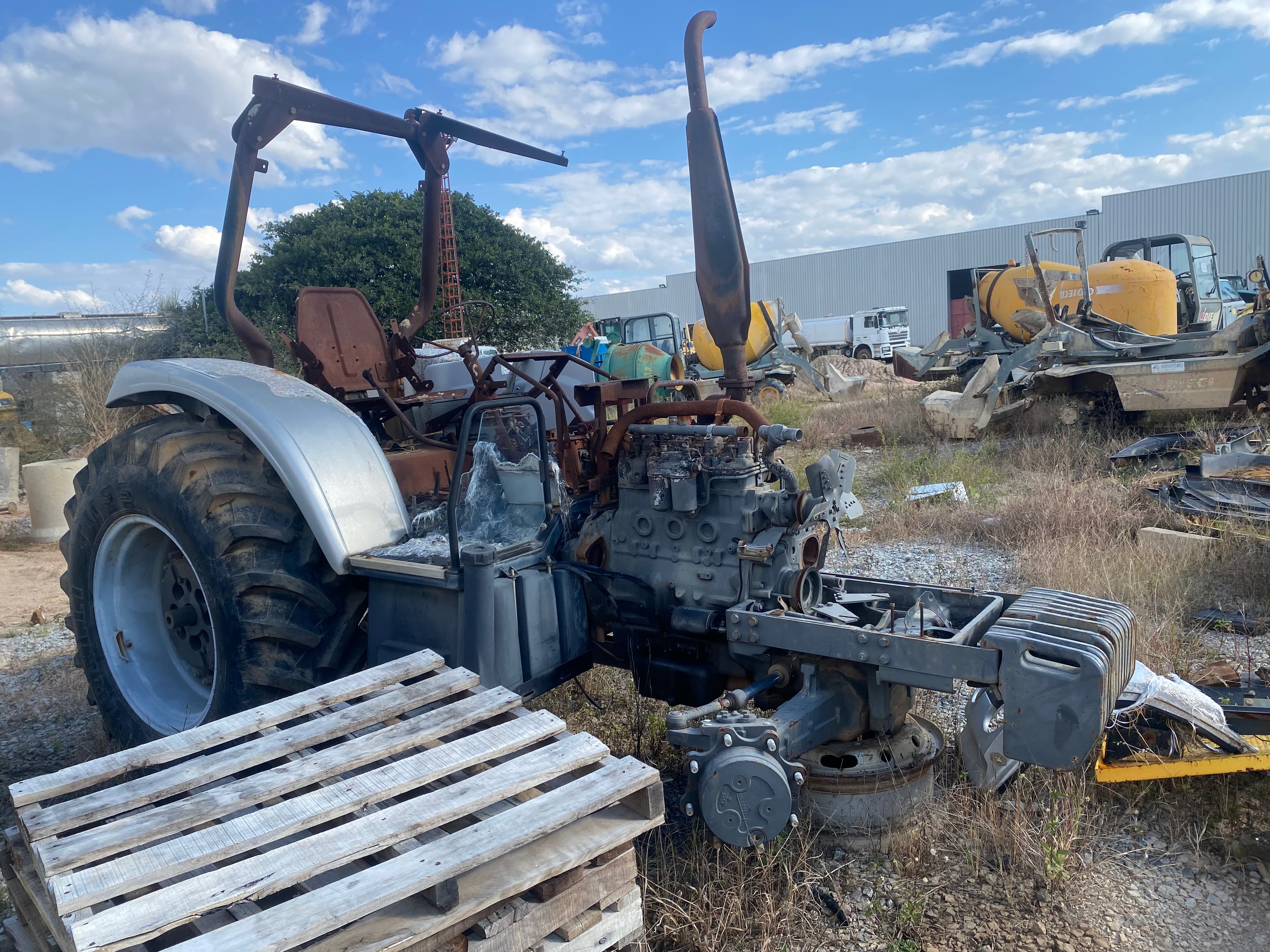 Tractor Agrícola AGRALE 5085 — imagen 3
