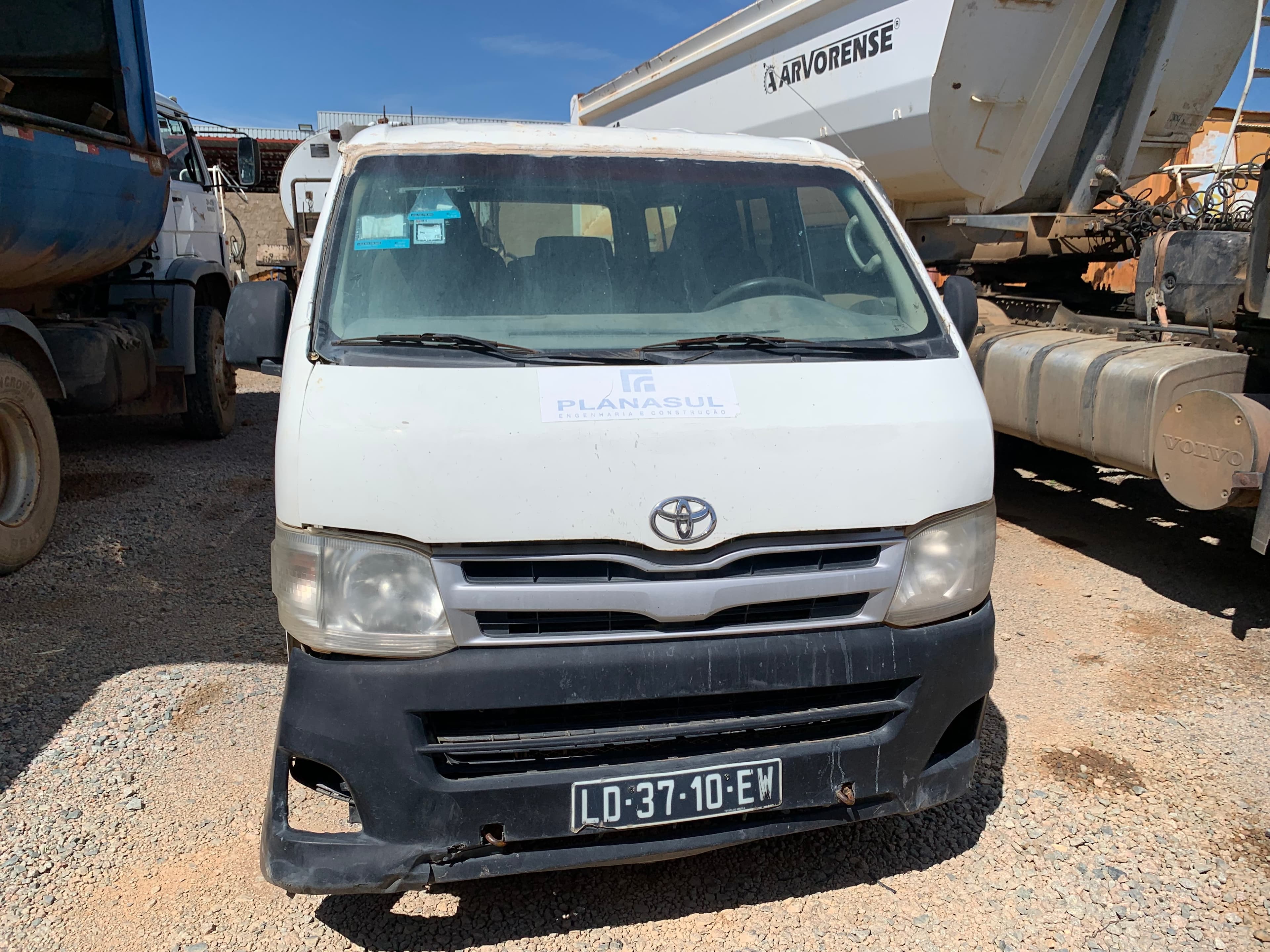 TOYOTA HIACE — imagem 3