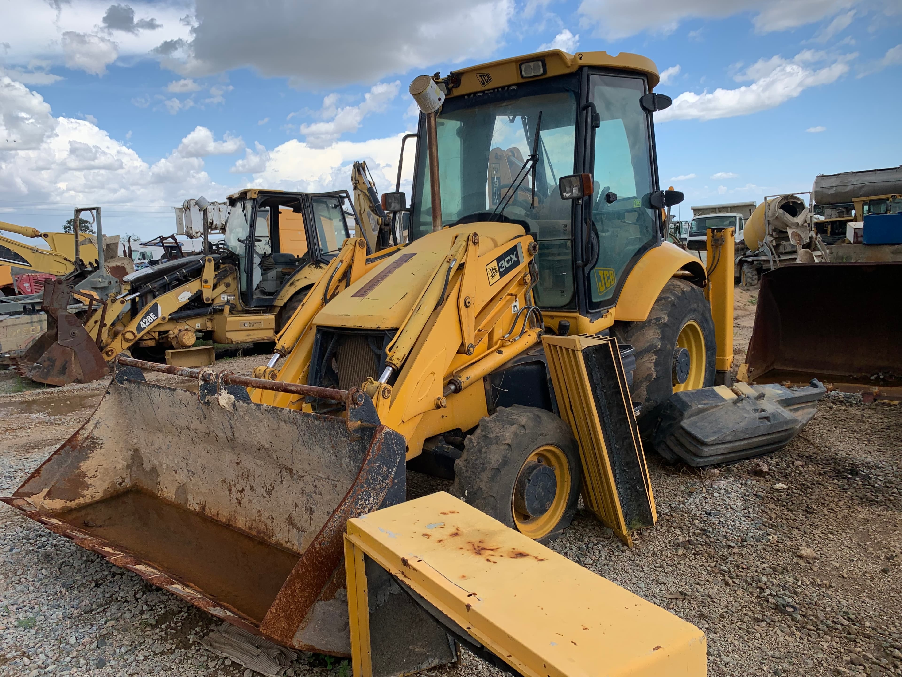 Retroescavadora JCB 1CX (1)