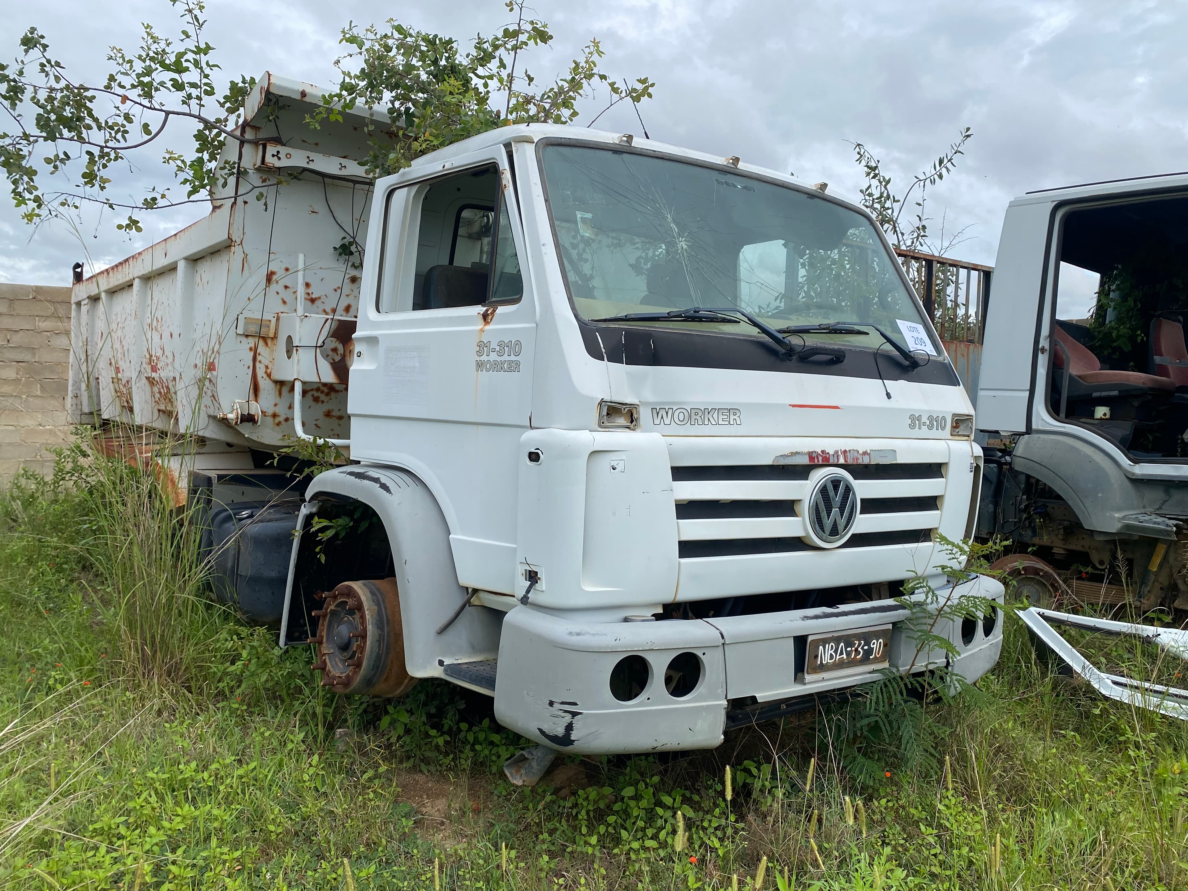 Camião Basculante VOLKSWAGEN 31-310 — imagen 1