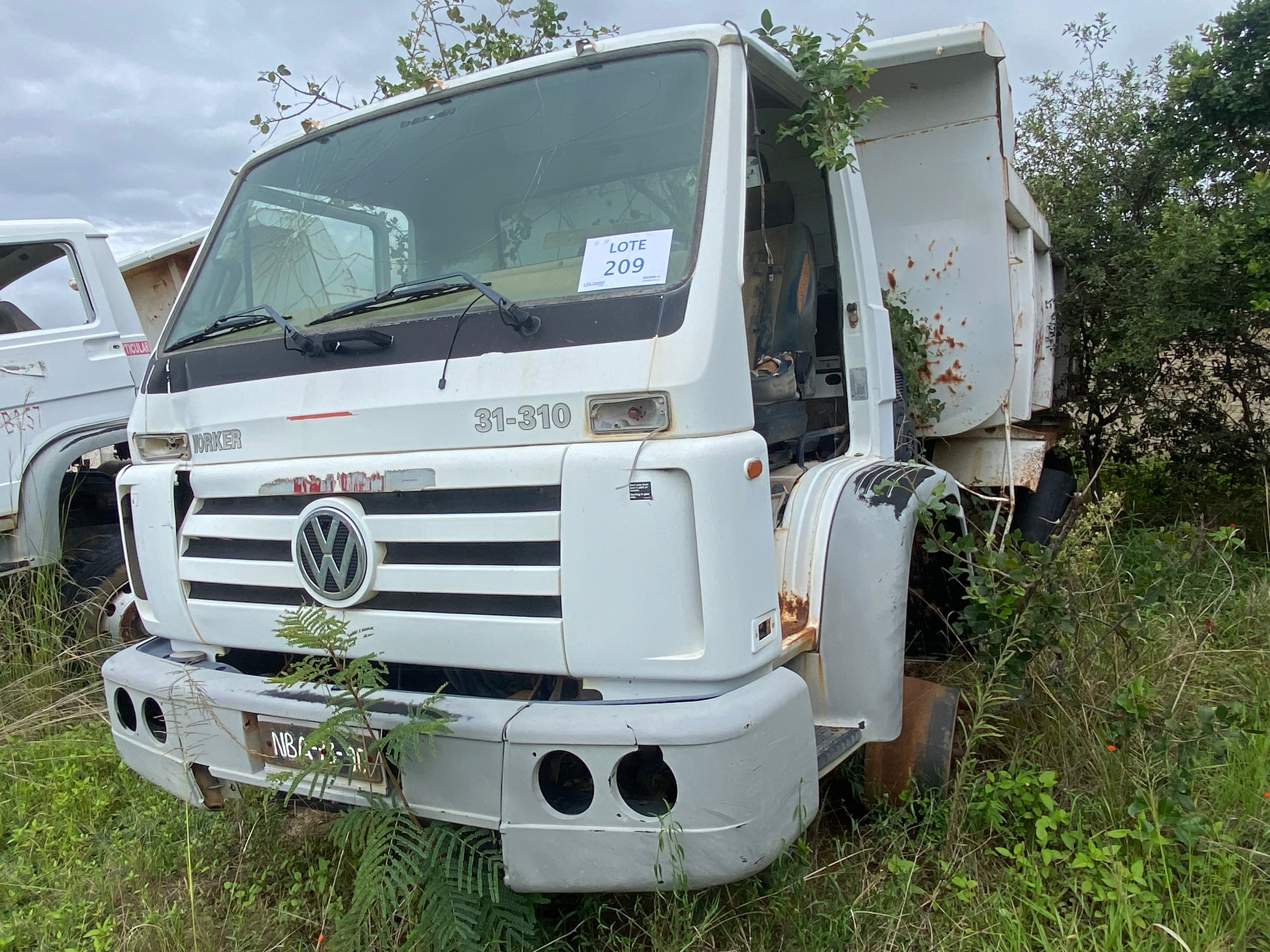 Camião Basculante VOLKSWAGEN 31-310 — imagen 3