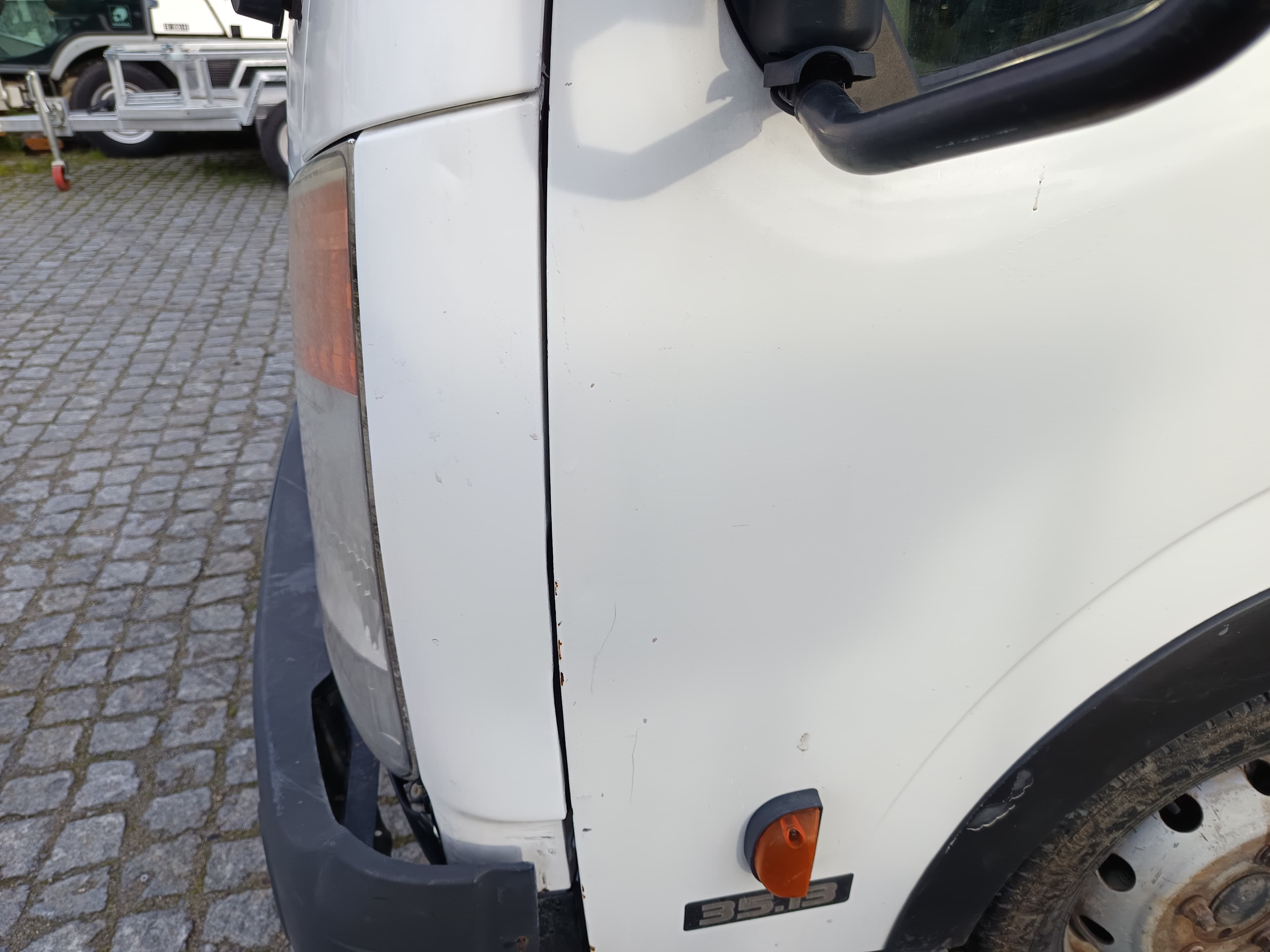 Nissan Cabstar · Ano 2010 · 6 Lugares — imagen 21