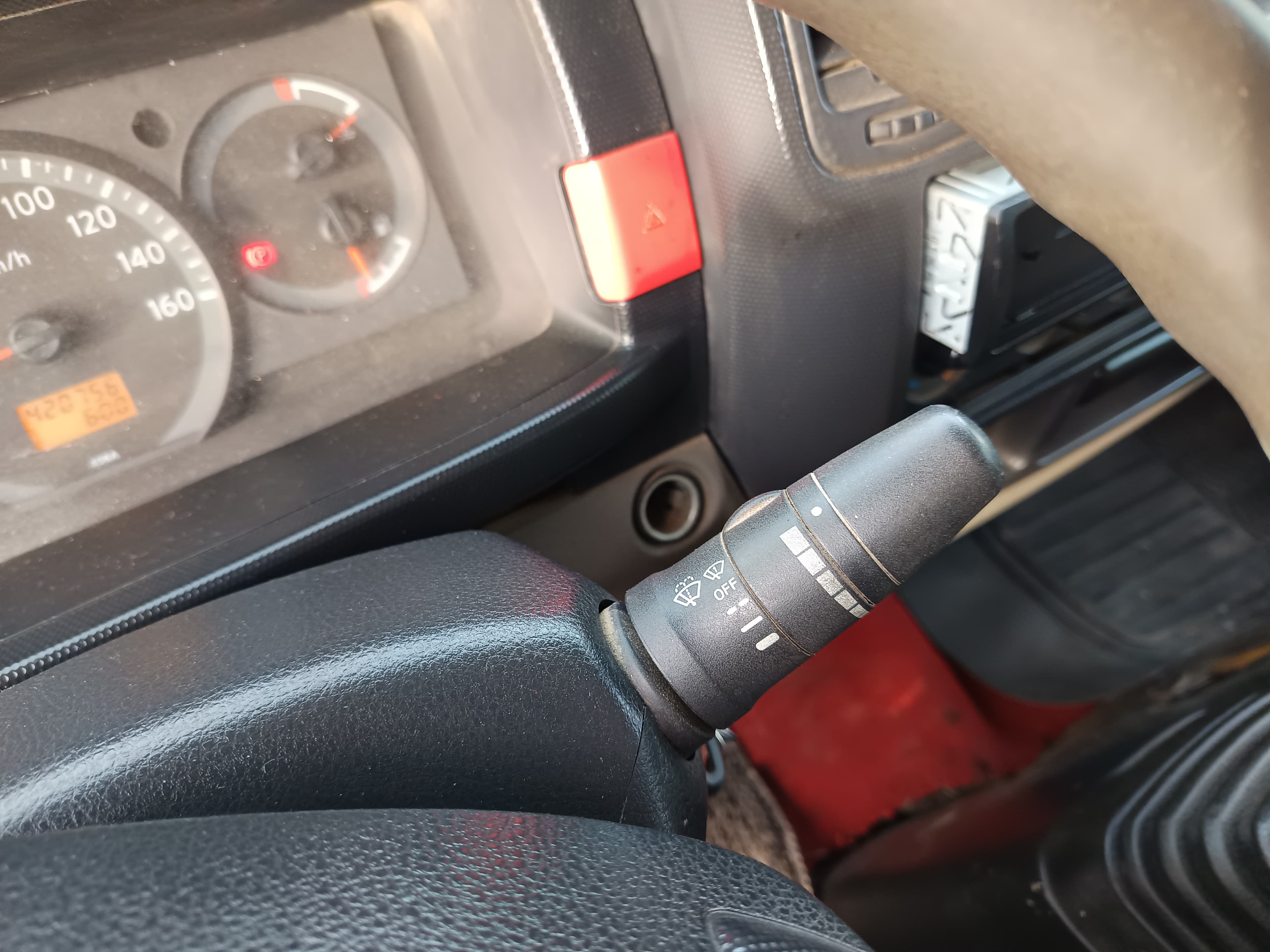 Nissan Cabstar · Ano 2010 · 6 Lugares — imagen 32