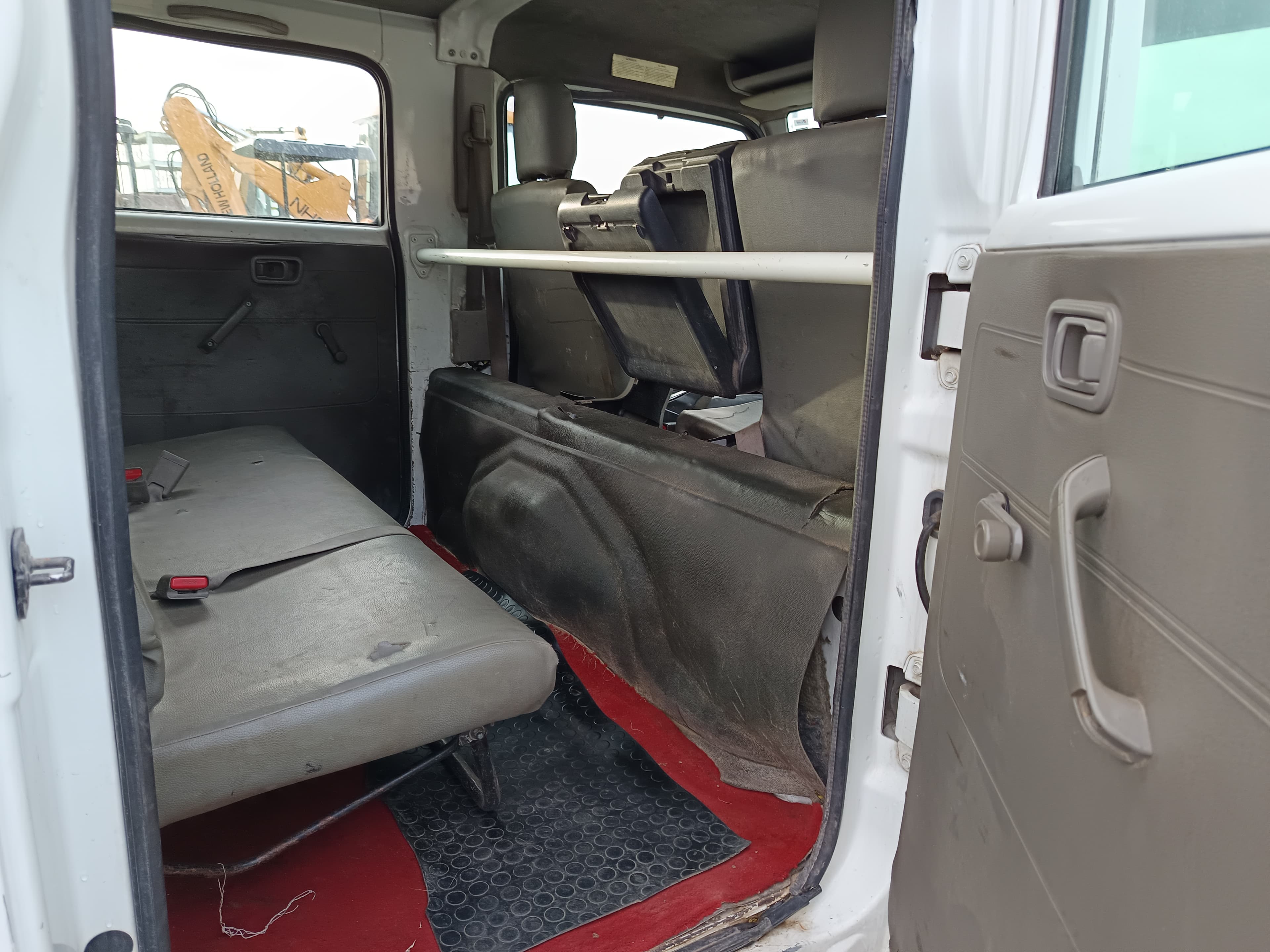Nissan Cabstar · Ano 2010 · 6 Lugares — imagen 15