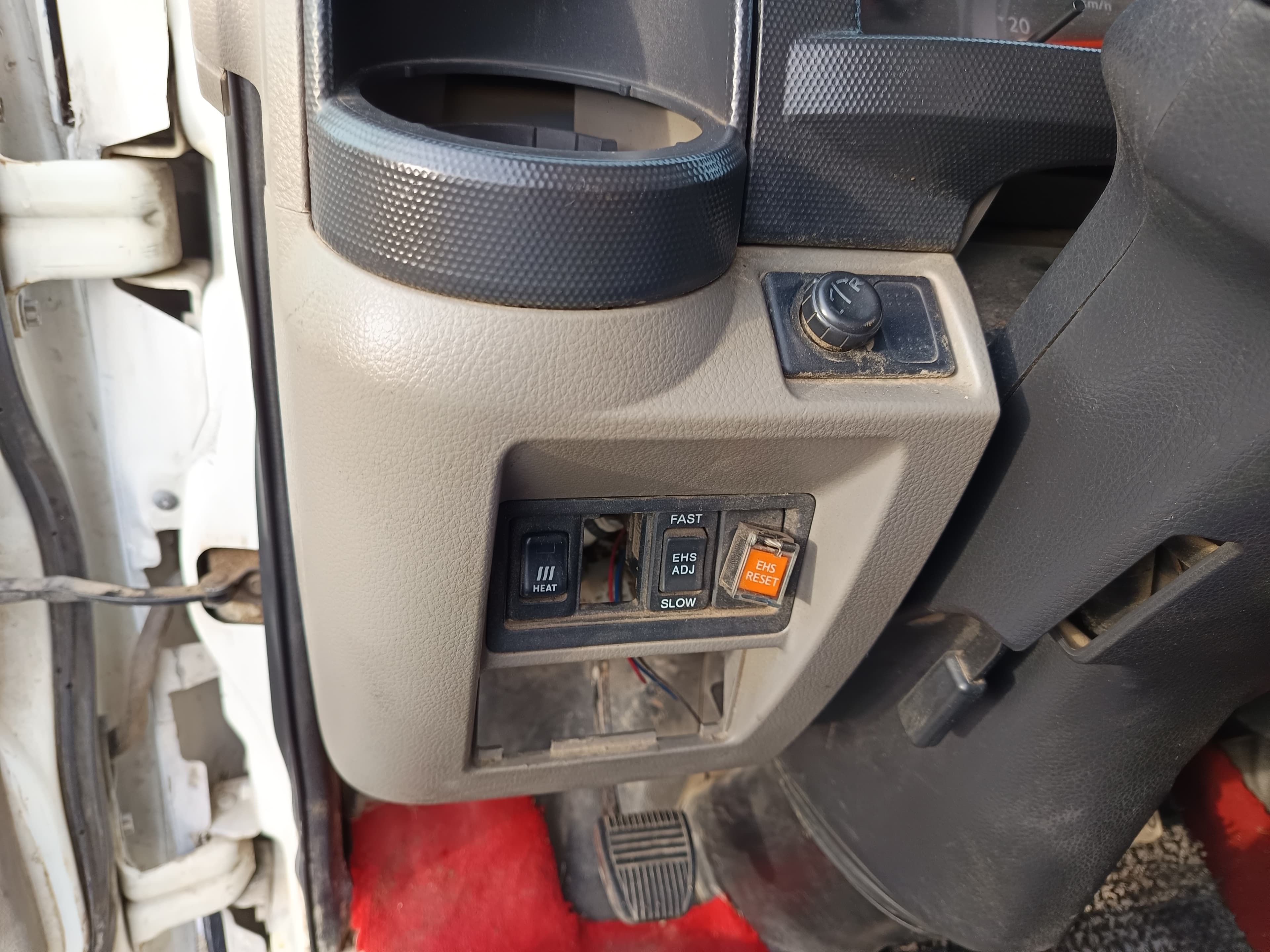 Nissan Cabstar · Ano 2010 · 6 Lugares — imagen 34