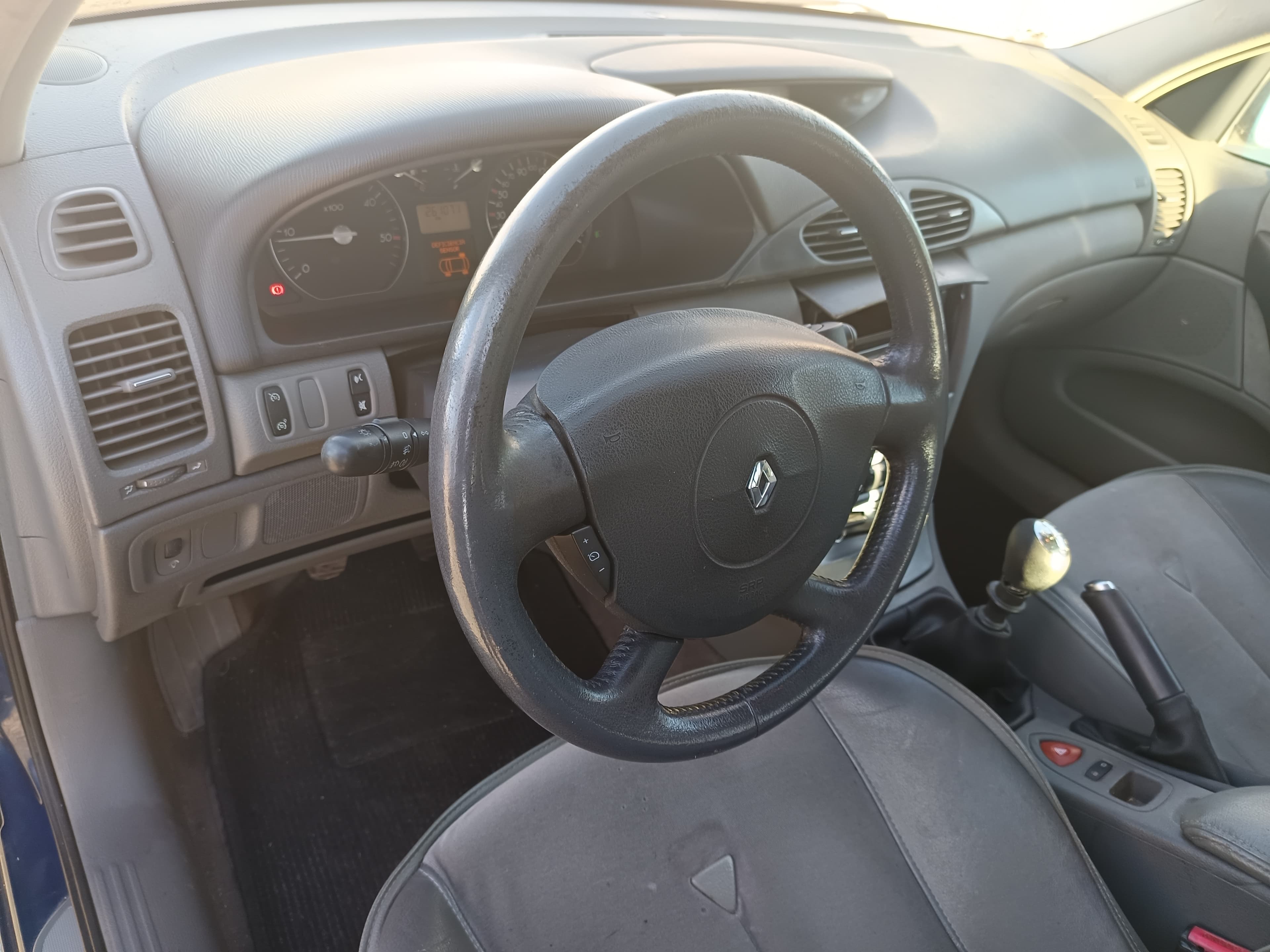 Renault Laguna · Ano 2003 — imagen 40