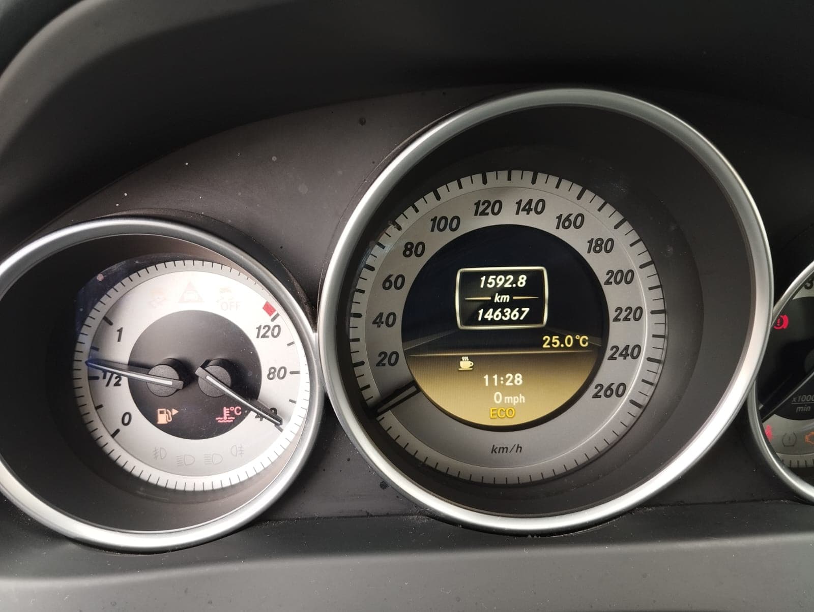 Mercedes-Benz C 220 CDI · Ano 2012 — image 11