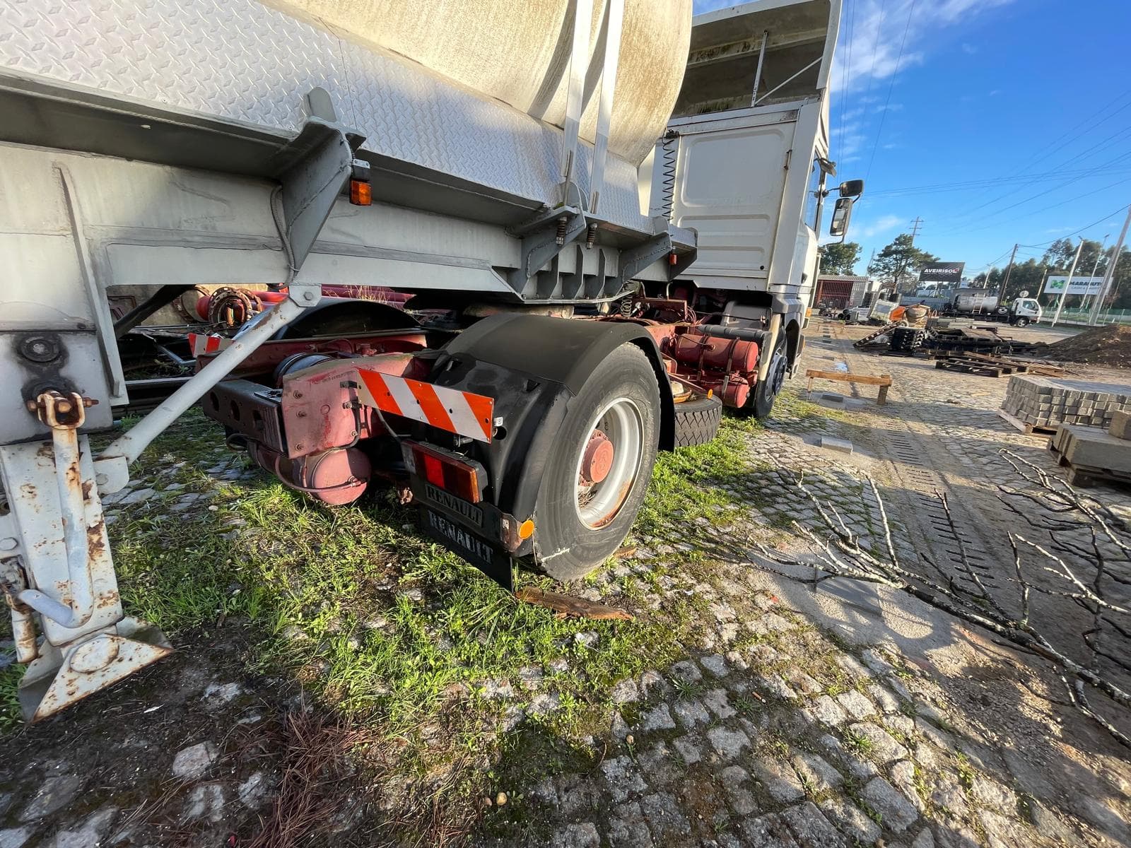 Renault R385TI Major · Ano 1993 — imagen 3