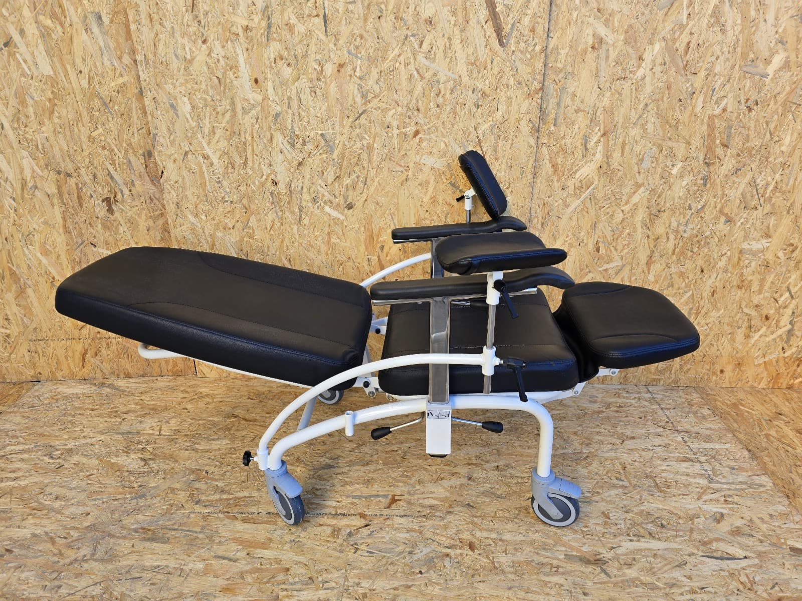 Fauteuil de prélèvement sanguin — image 3