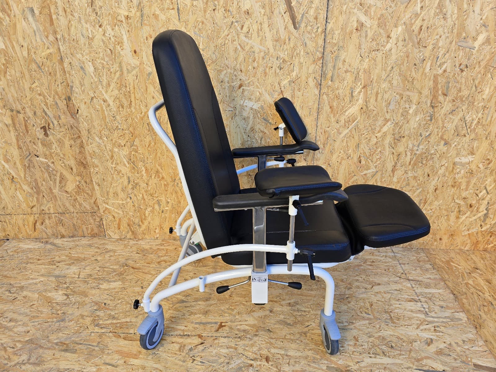 Fauteuil de prélèvement sanguin — image 2