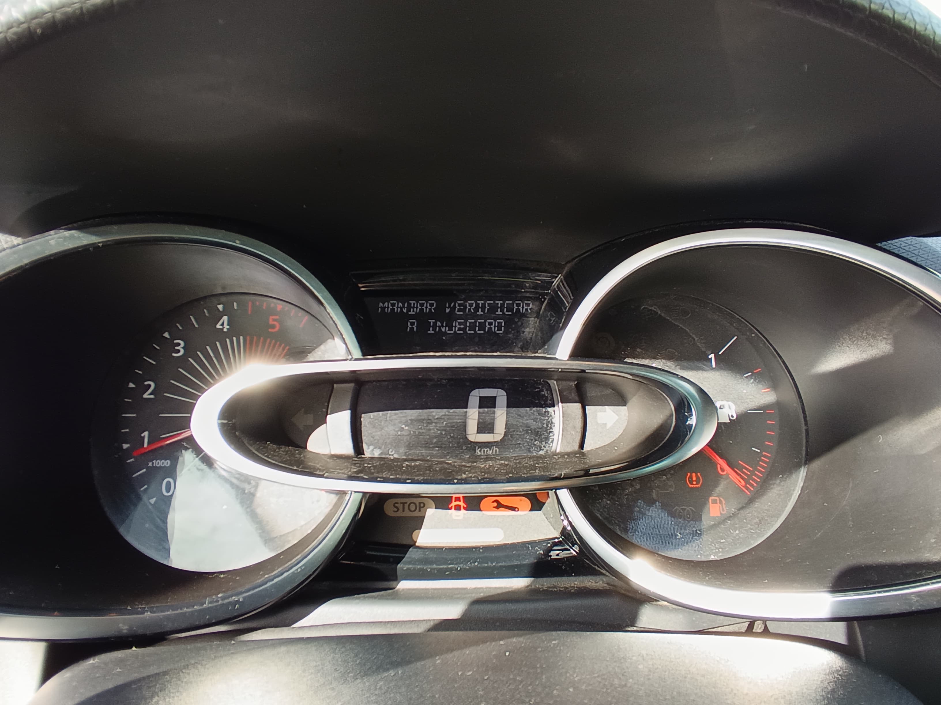 Renault Clio · Ano 2016 — imagen 35